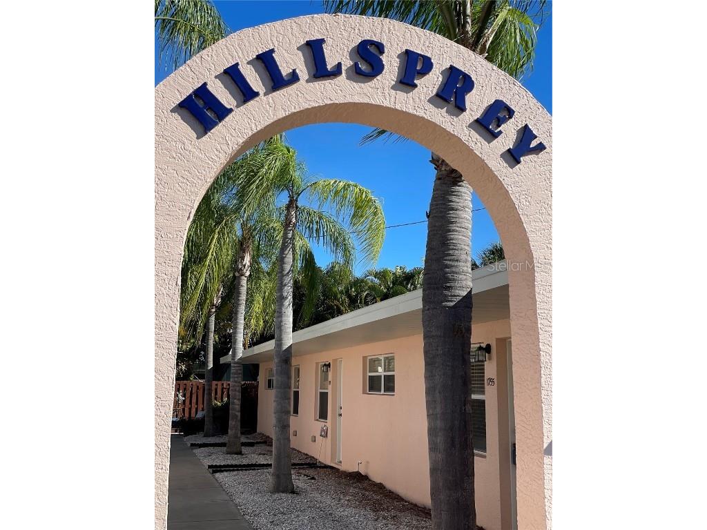 1755 Hillview Street #4 Sarasota FL 34239 A4562381 image1