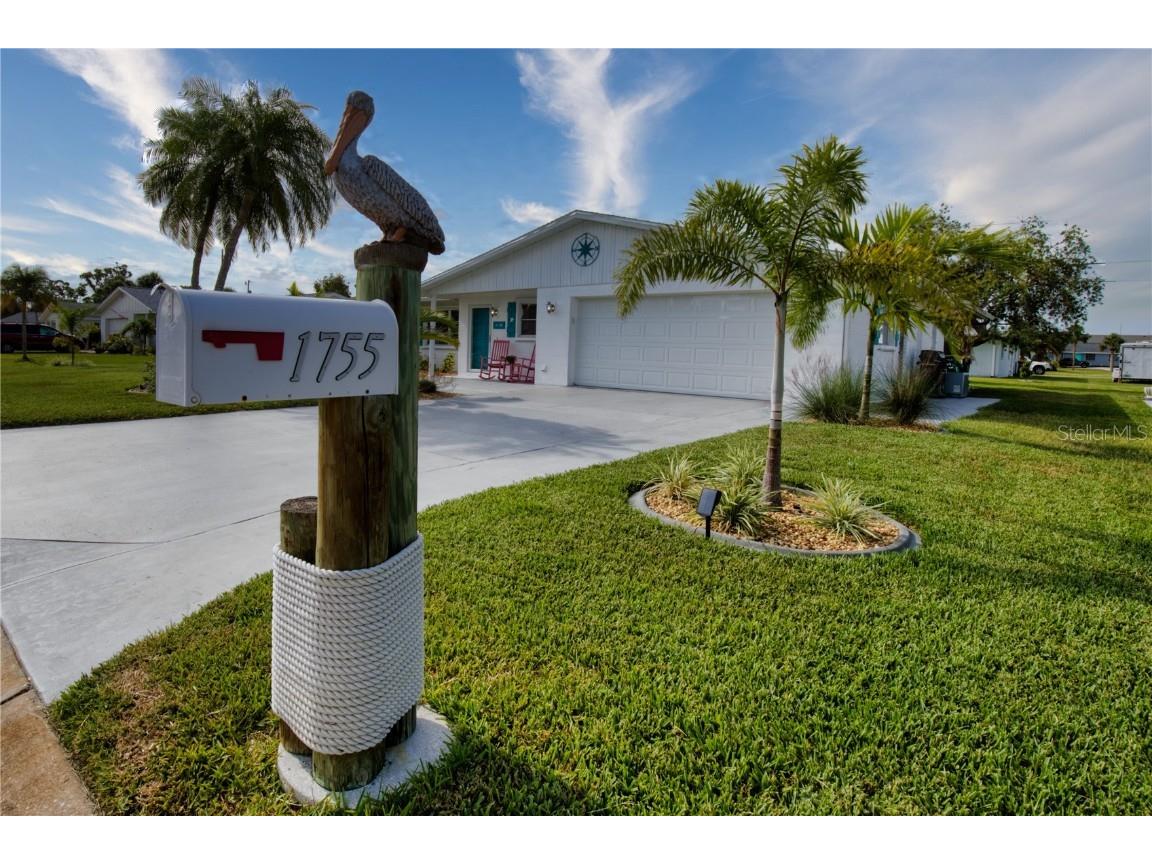 1755 Loralin Drive Englewood FL 34223 D6130837 image1