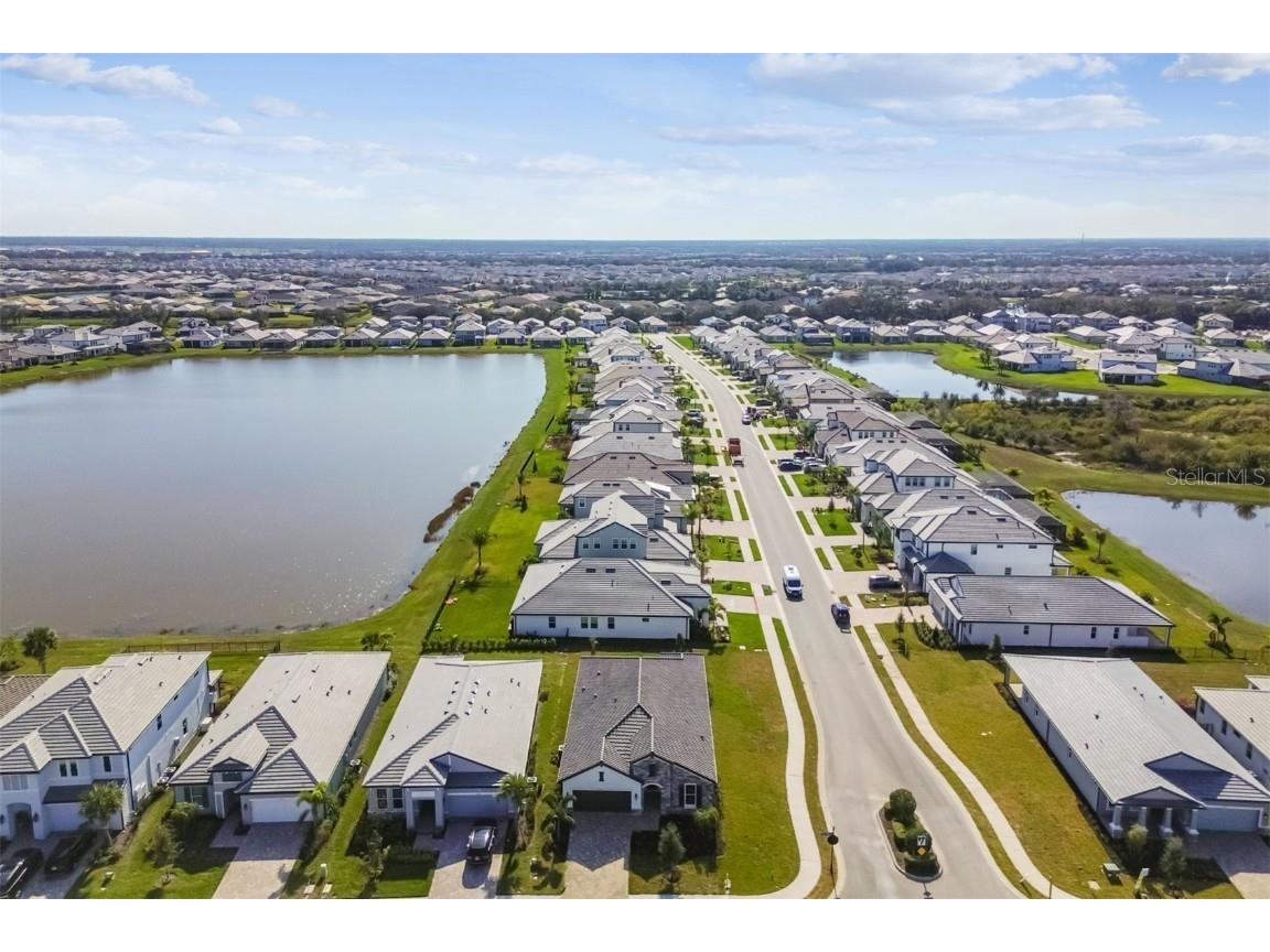 17551 Savory Mist Circle Lakewood Ranch FL 34211 R4909970 image4