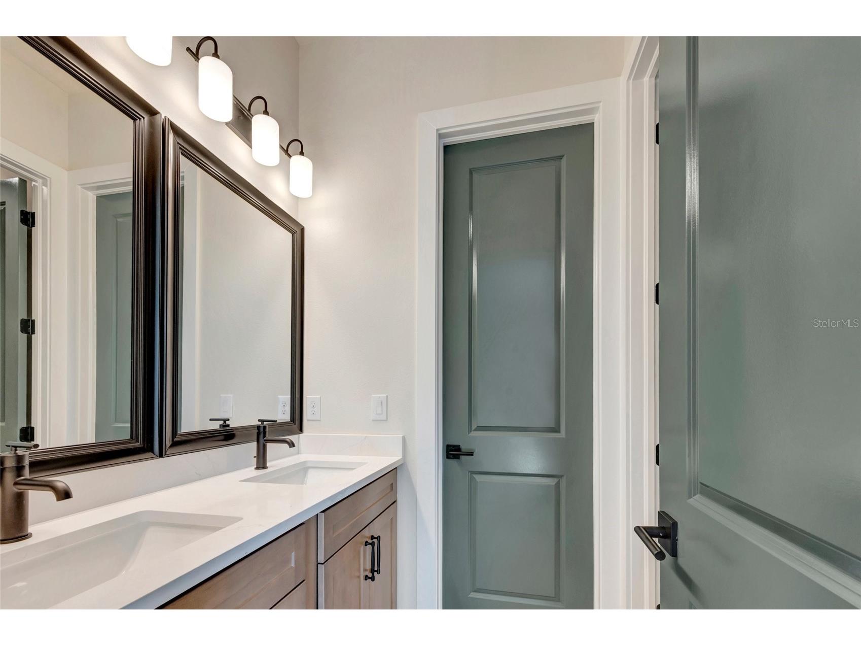 17553 Foxtail Loop Venice FL 34293 TB8501084 image25