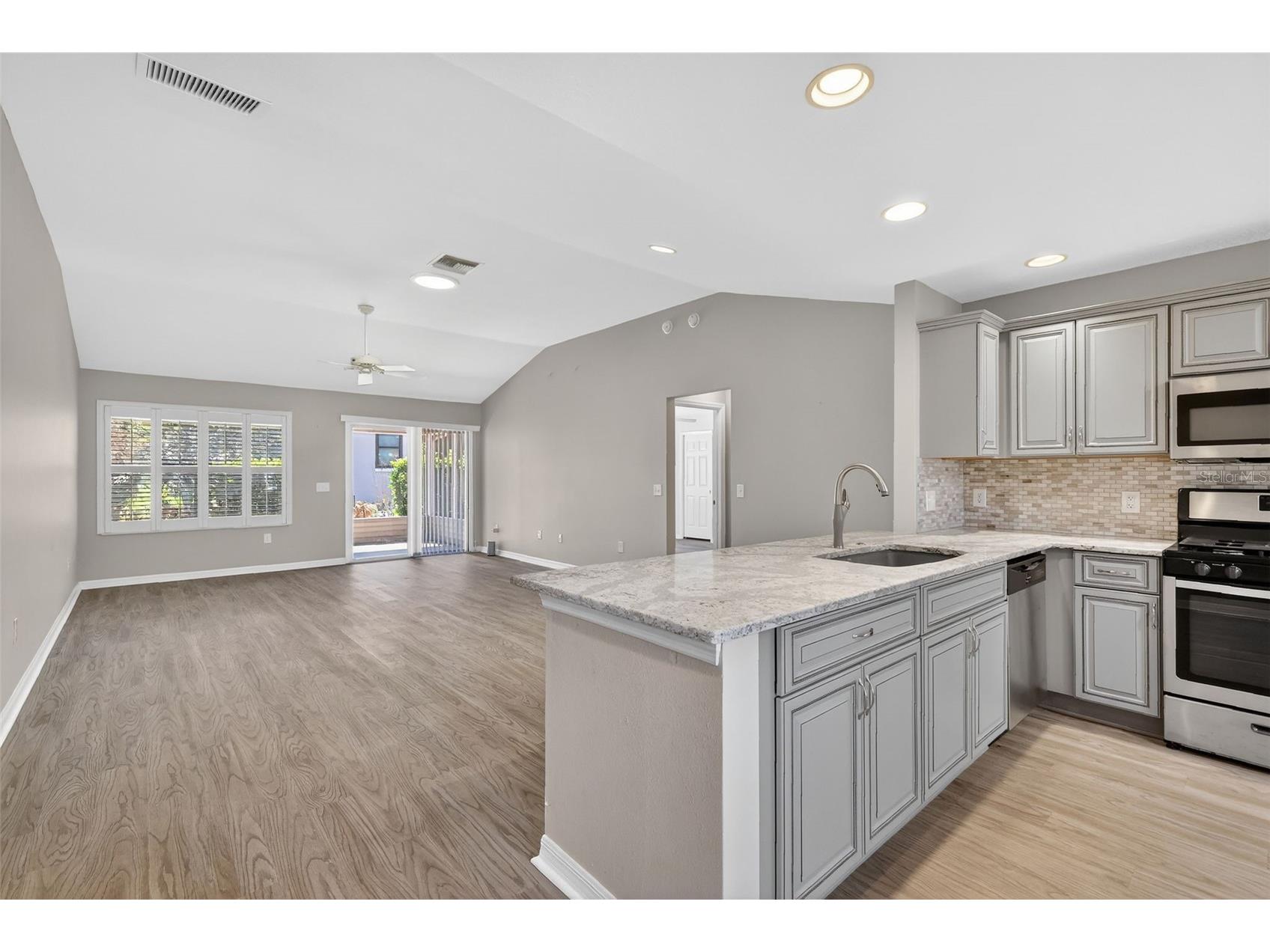 17559 SE 81st Parnassus Court The Villages FL 32162 G5109566 image4