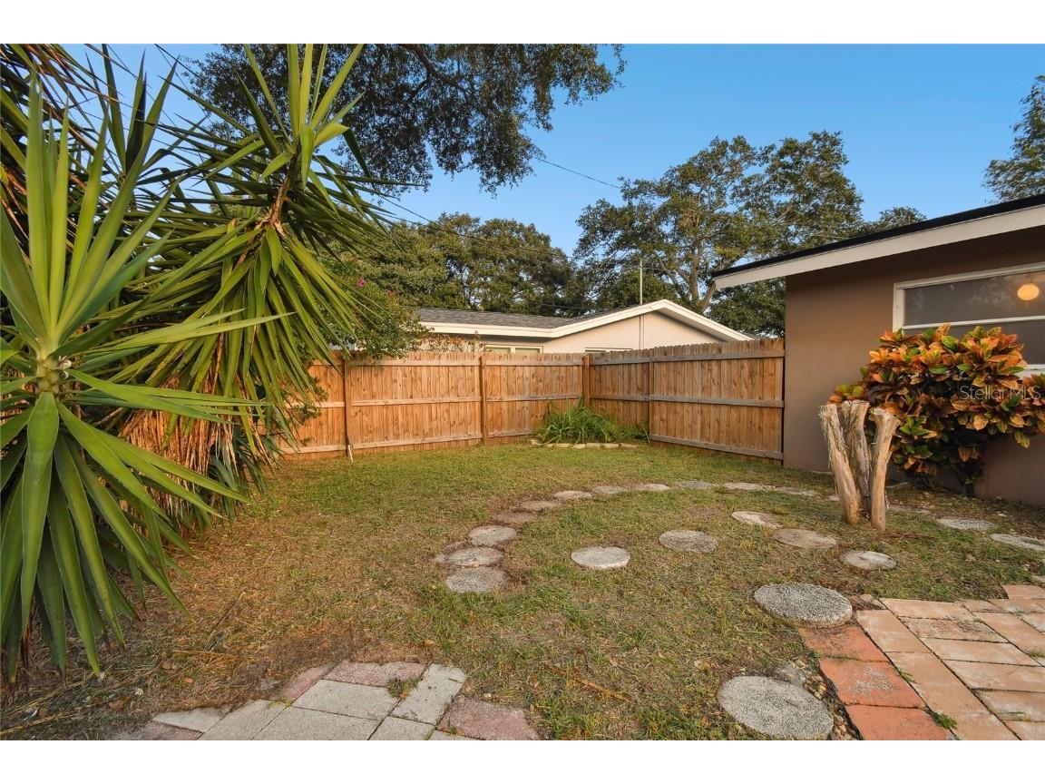 1756 Ashton Abbey Road Clearwater FL 33755 TB8310234 image33