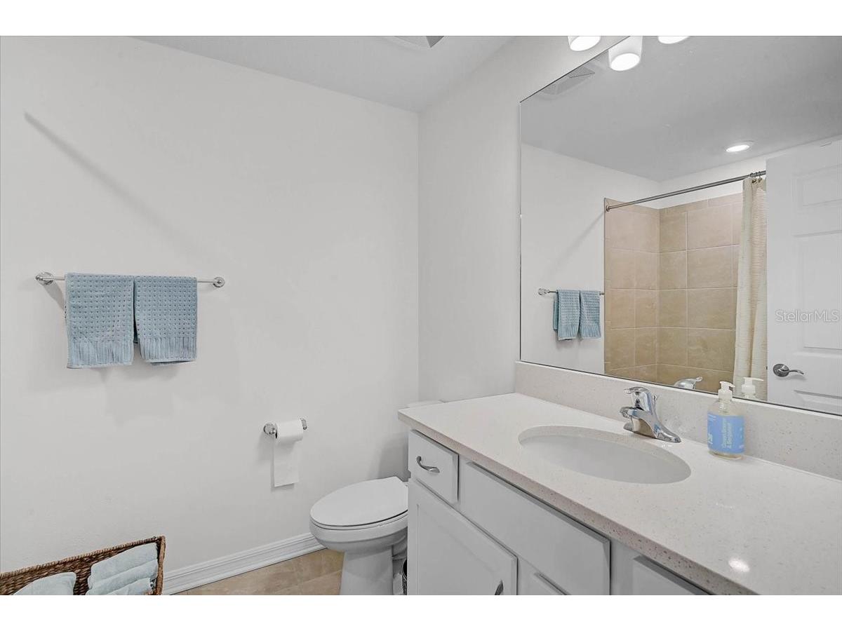 1756 Cleat Lane Sarasota FL 34240 A4694470 image19