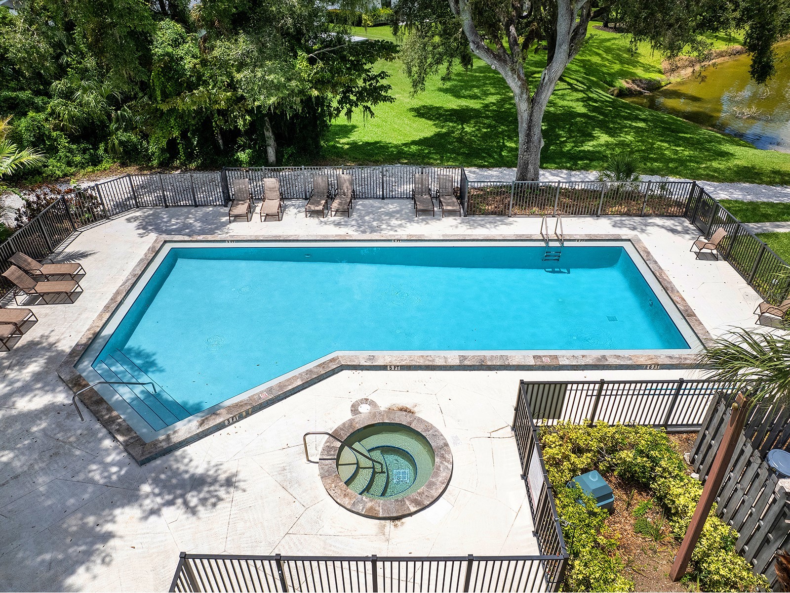1756 Cottonwood Trail Sarasota FL 34232 A4699122 image36