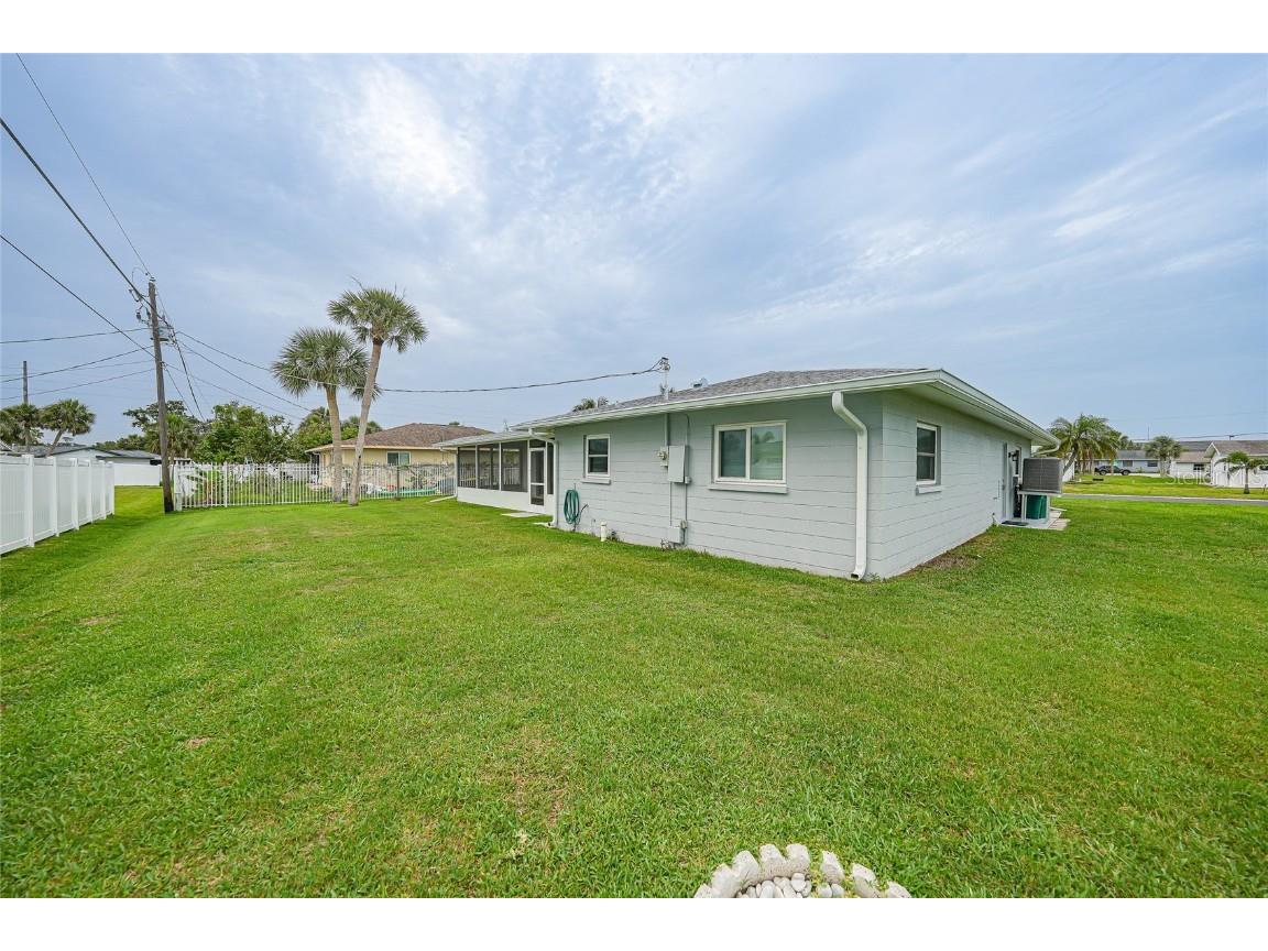 1756 Elinor Place Englewood FL 34223 C7508932 image28