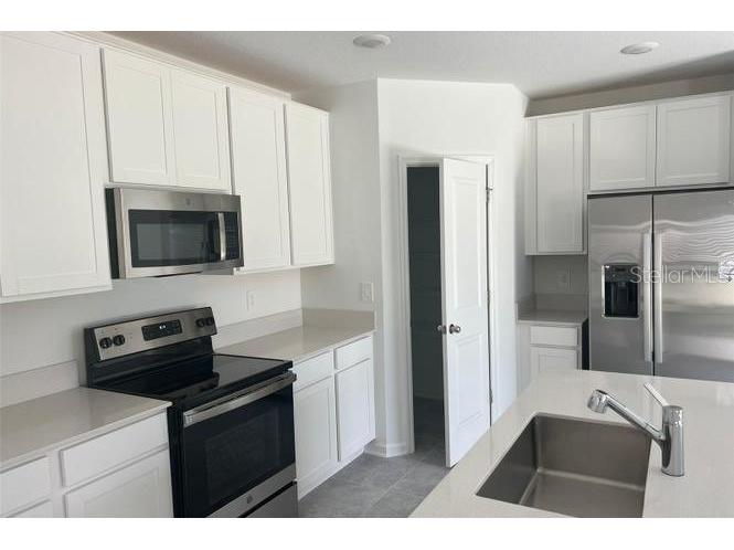 1756 White Water Court Davenport FL 33837 O6379292 image8