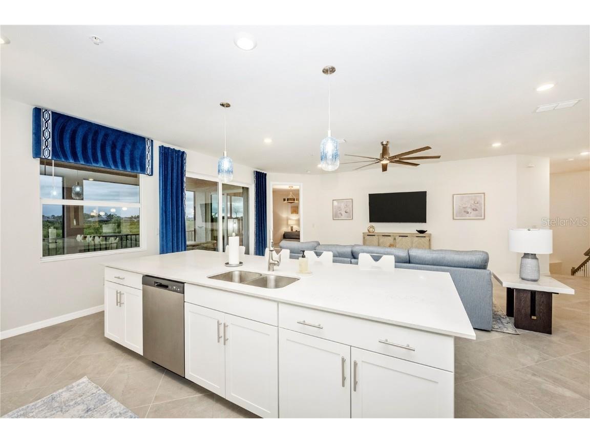 17560 Boracay Court #201 Venice FL 34293 N6140929 image8