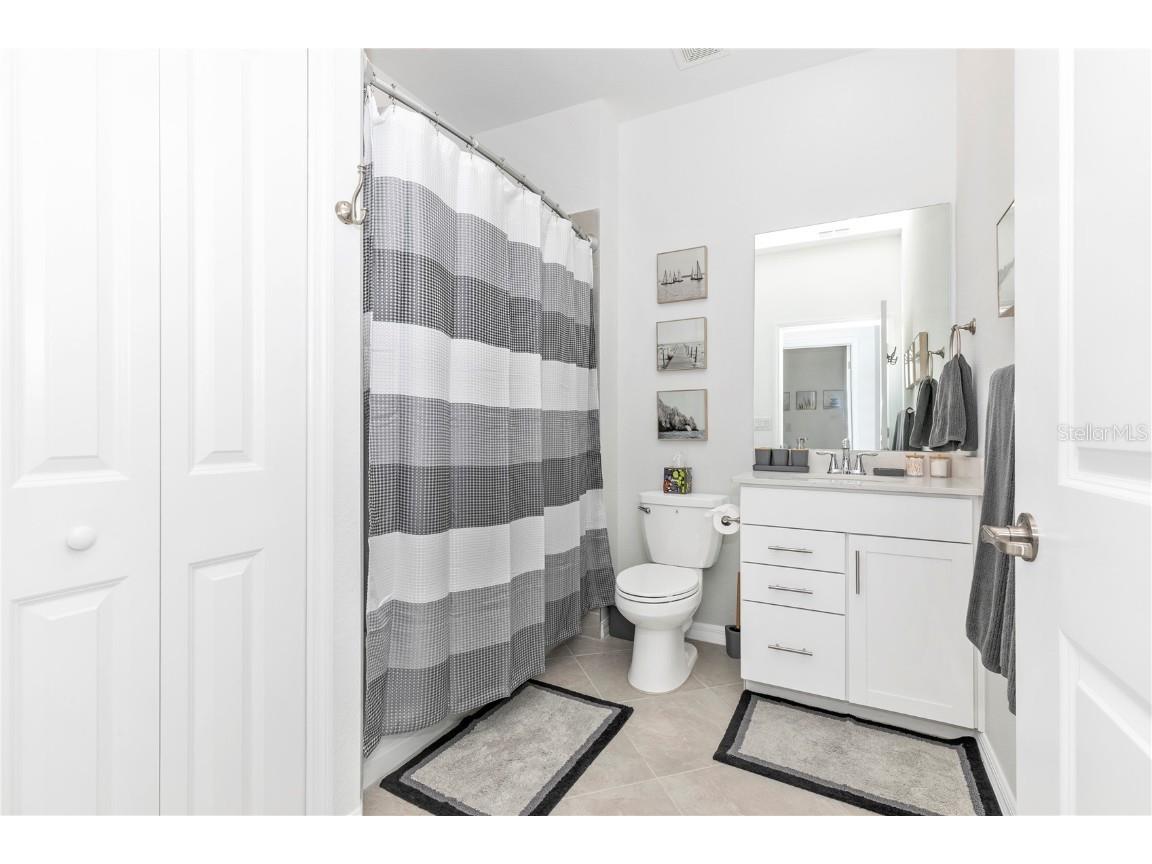 17560 Boracay Court #202 Venice FL 34293 N6137372 image43