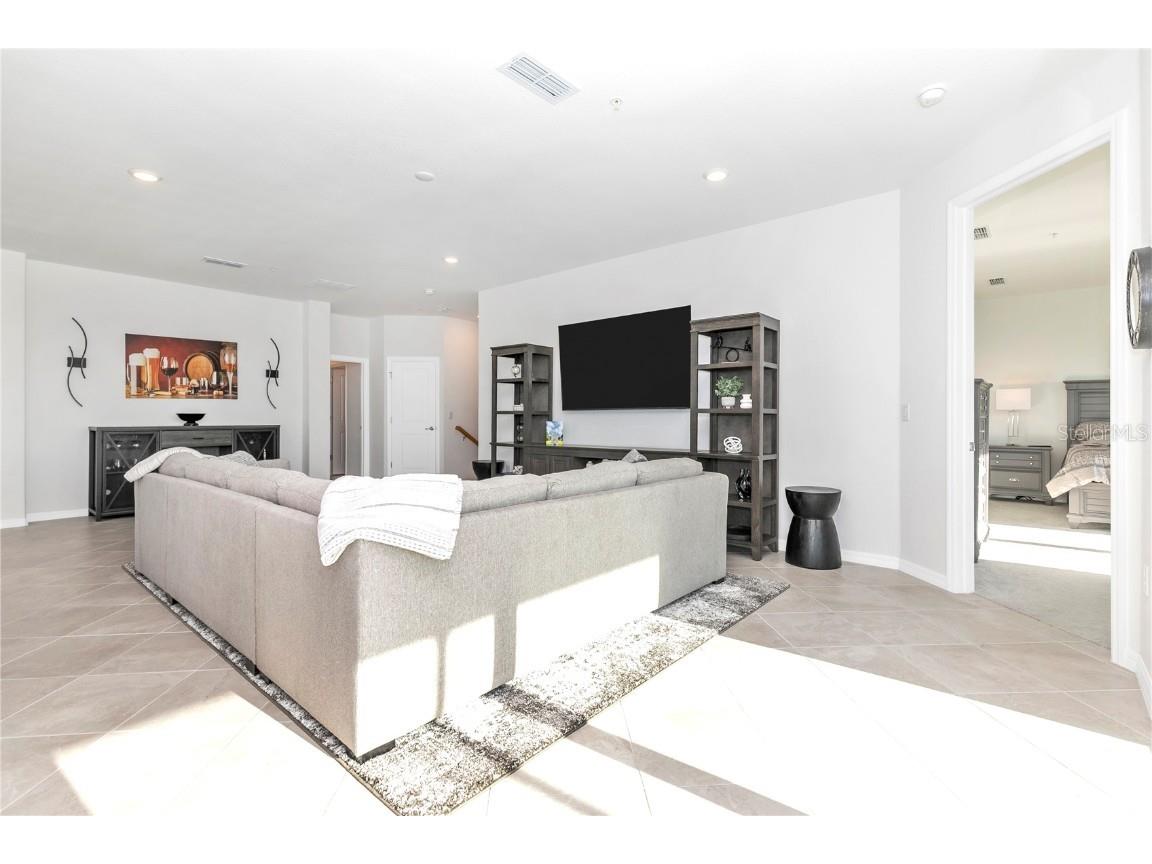 17560 Boracay Court #202 Venice FL 34293 N6137372 image5