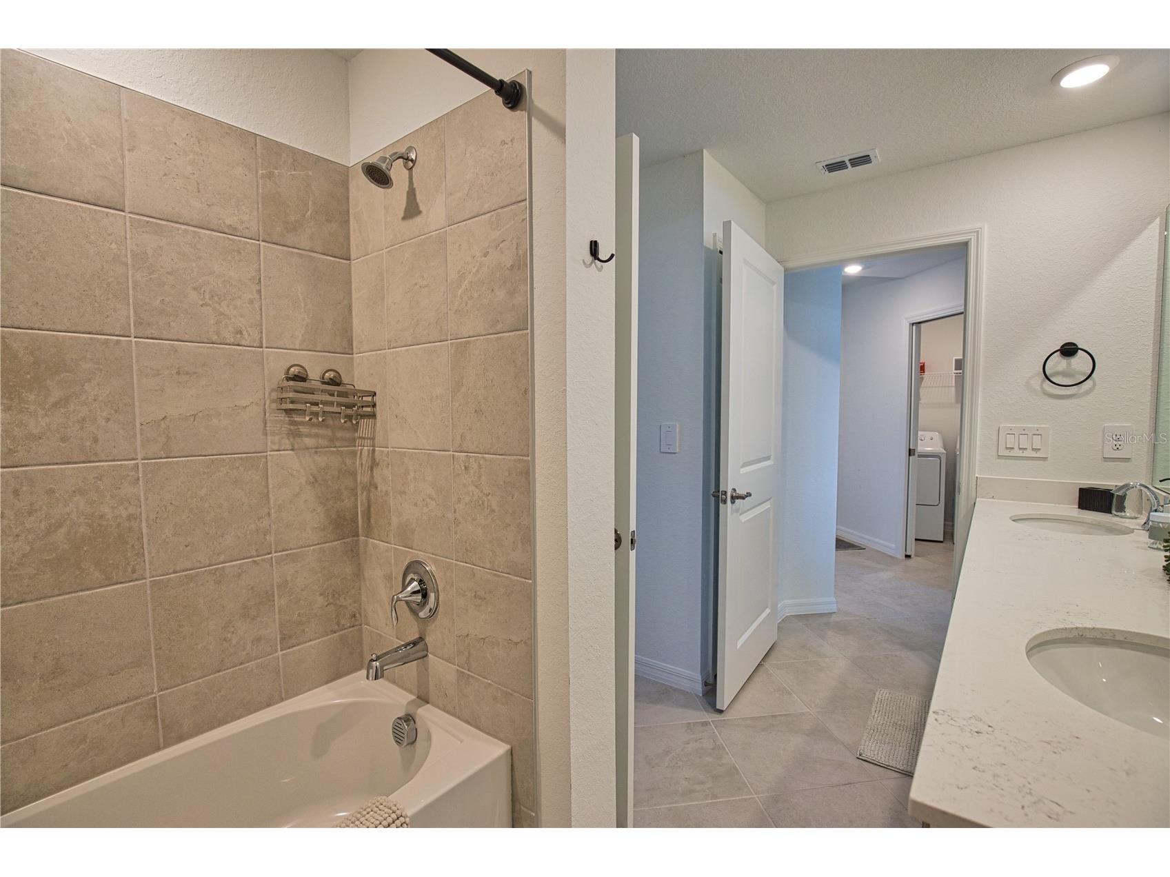 17560 Opal Sand Drive #108 Venice FL 34293 N6143405 image33