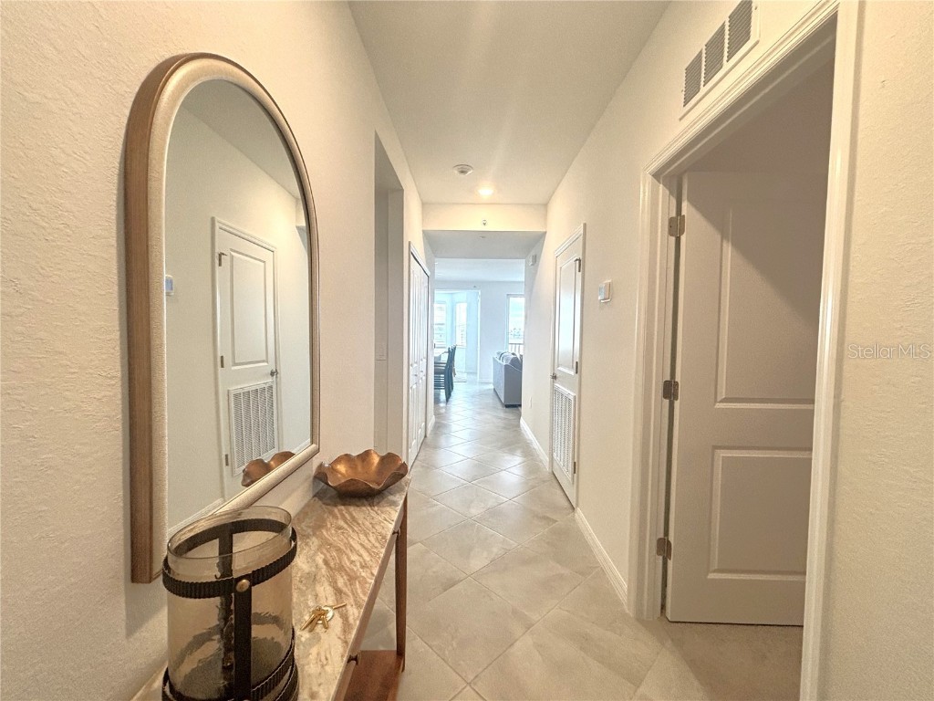 17560 Opal Sand Drive #207 Venice FL 34293 C7518943 image2
