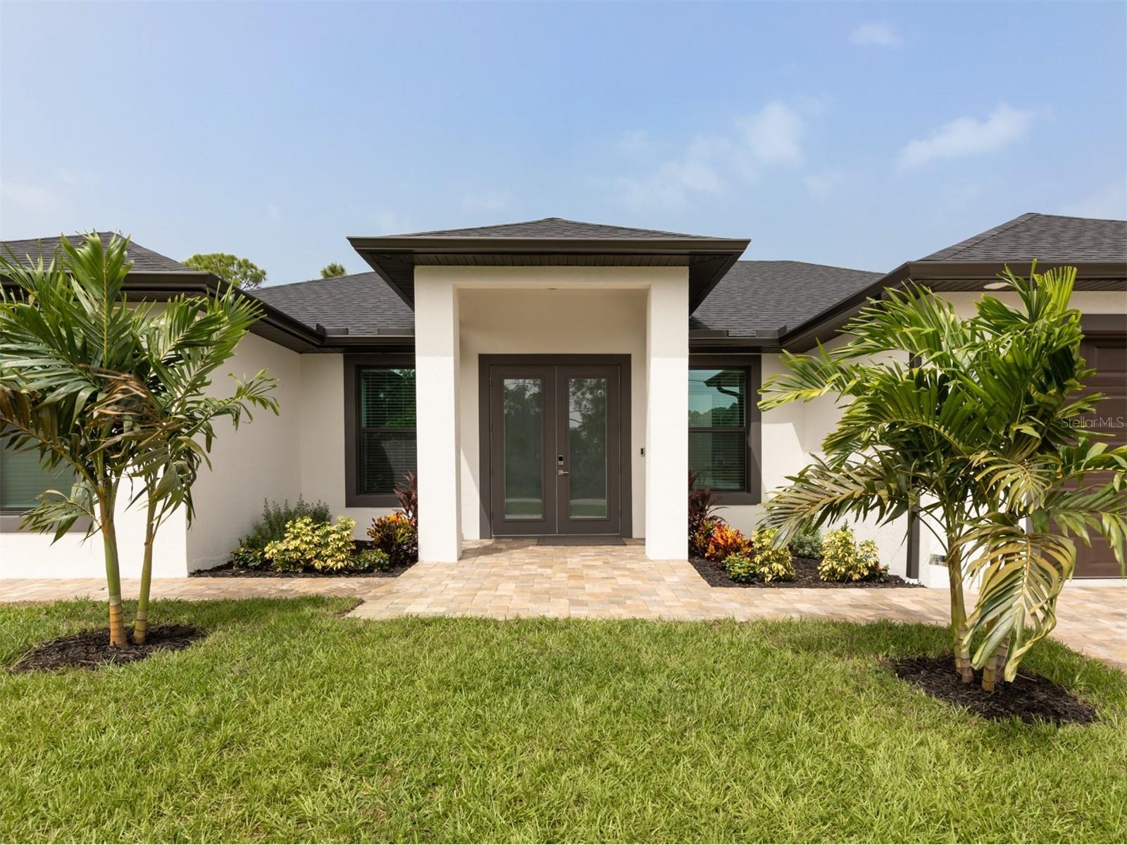 17566 De Miranda Avenue North Port FL 34287 N6133356 image1