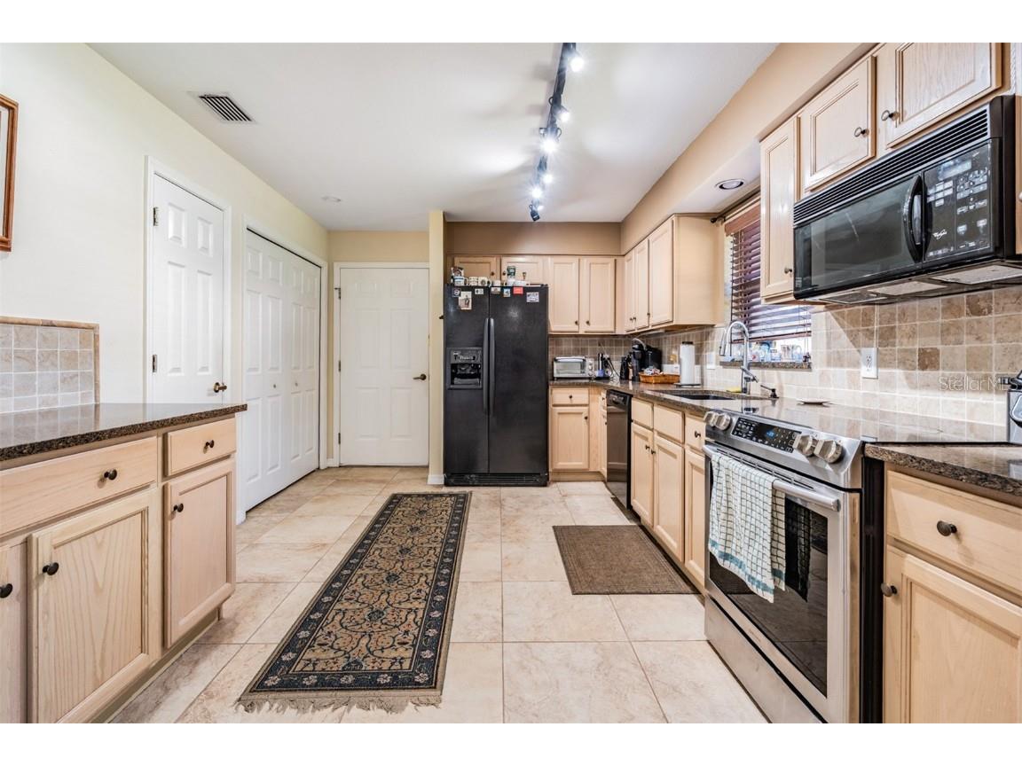 17569 Fairmeadow Drive Tampa FL 33647 TB8444237 image6