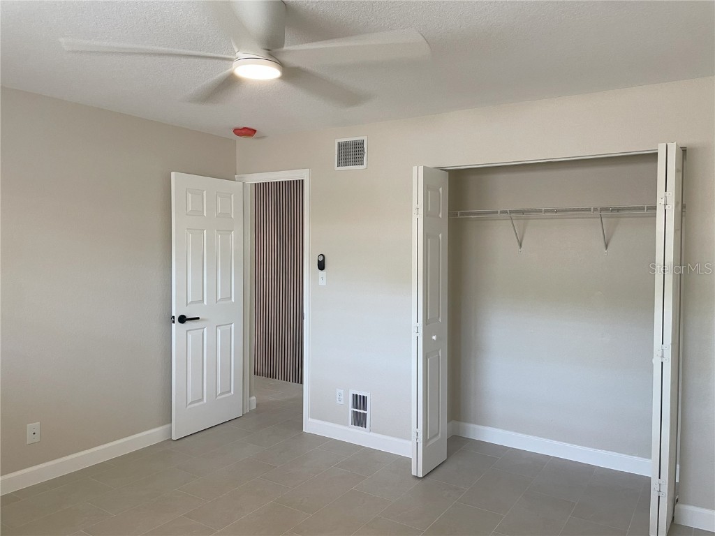 1757 Hillview Street #5 Sarasota FL 34239 A4671519 image8