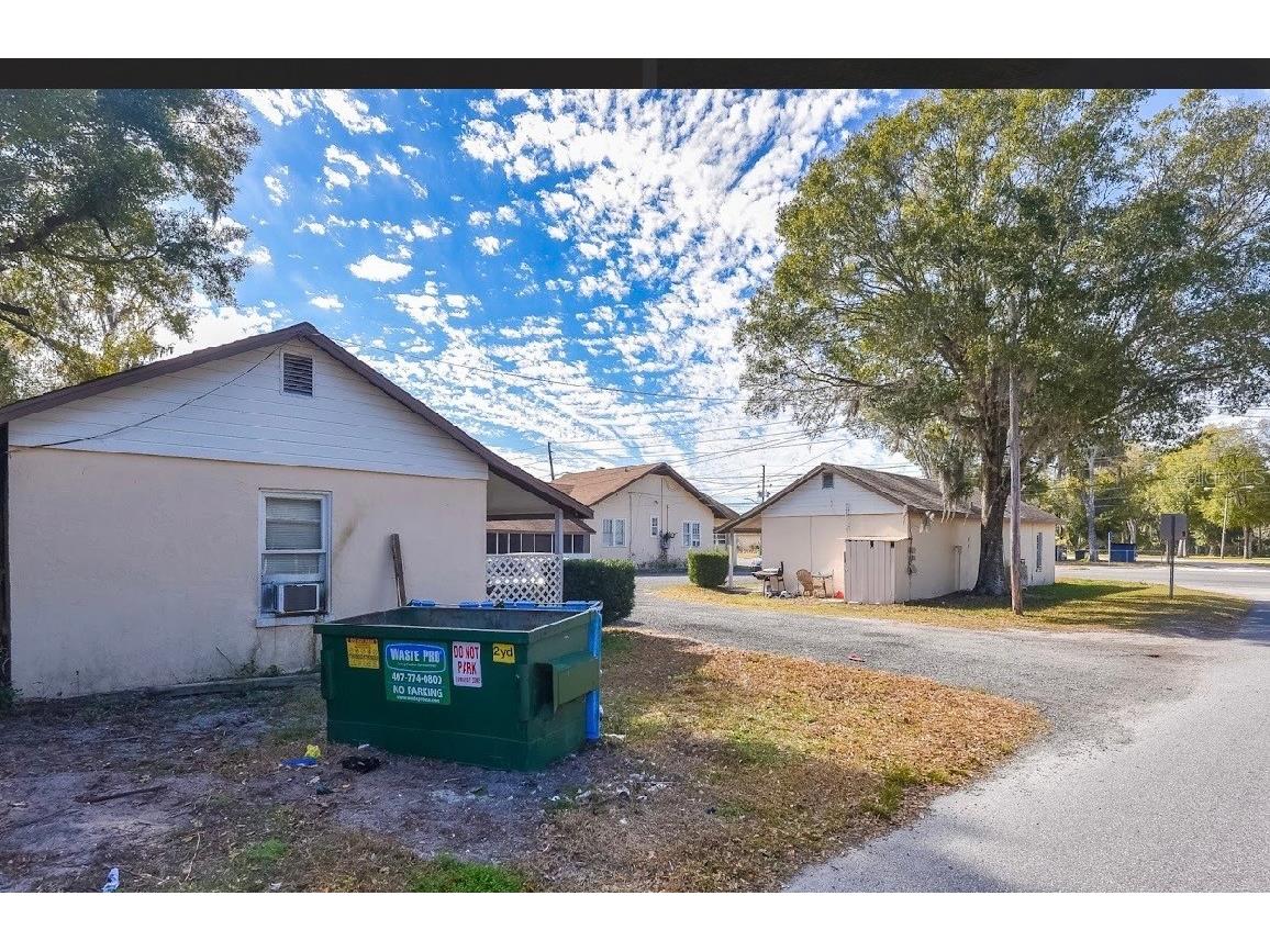 1757 N Woodland Boulevard Deland FL 32720 V4947084 image7