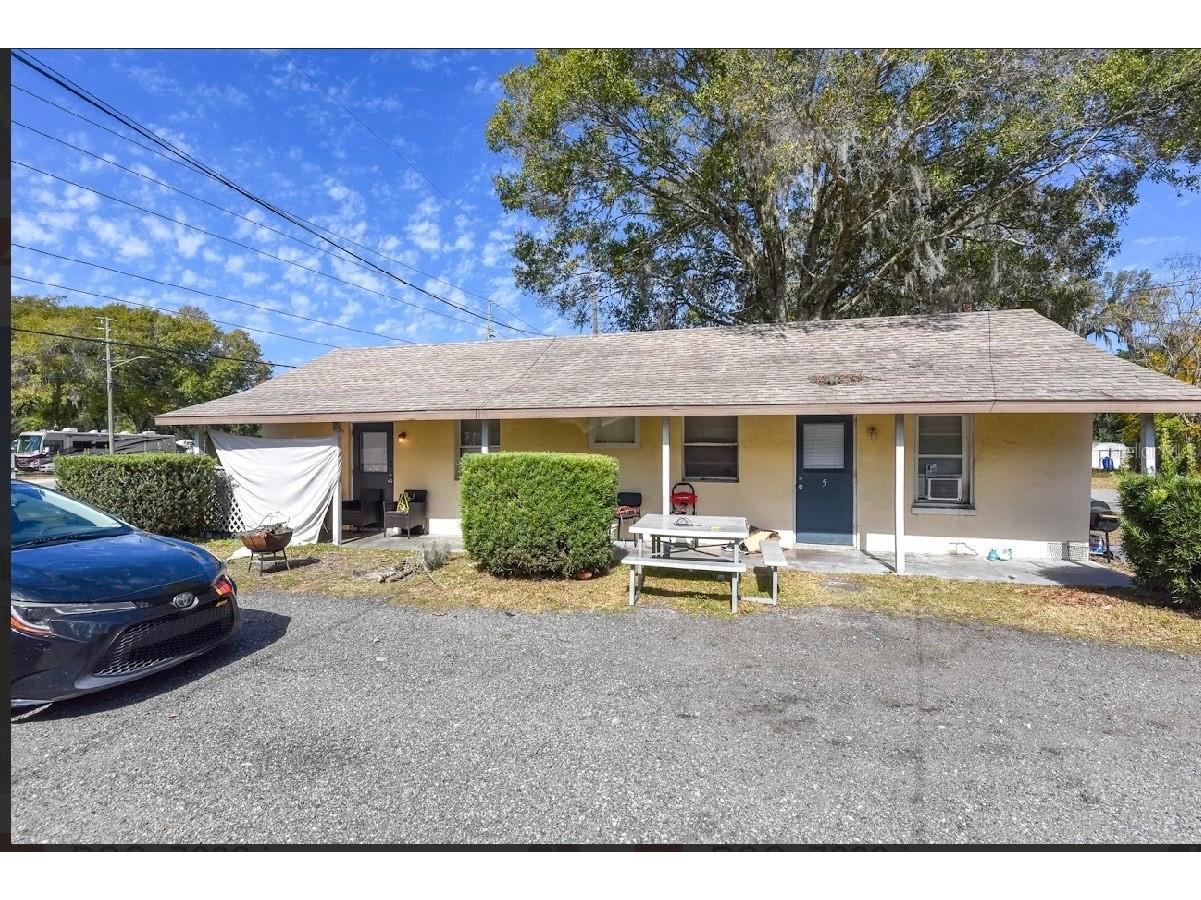 1757 N Woodland Boulevard Deland FL 32720 V4947084 image9