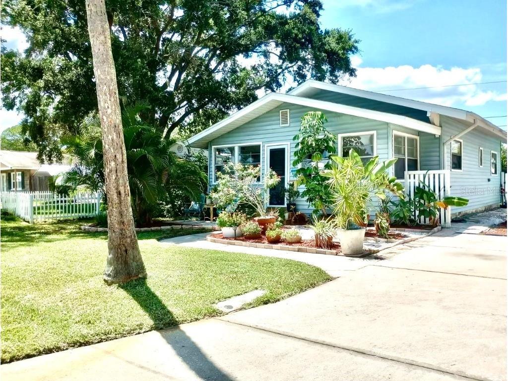 1757 New Hampshire Avenue NE Saint Petersburg FL 33703 U8240334 image1