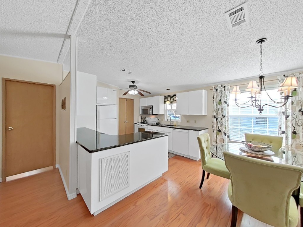 1758 Fox Hill Dr Lakeland FL 33810 P4937152 image18