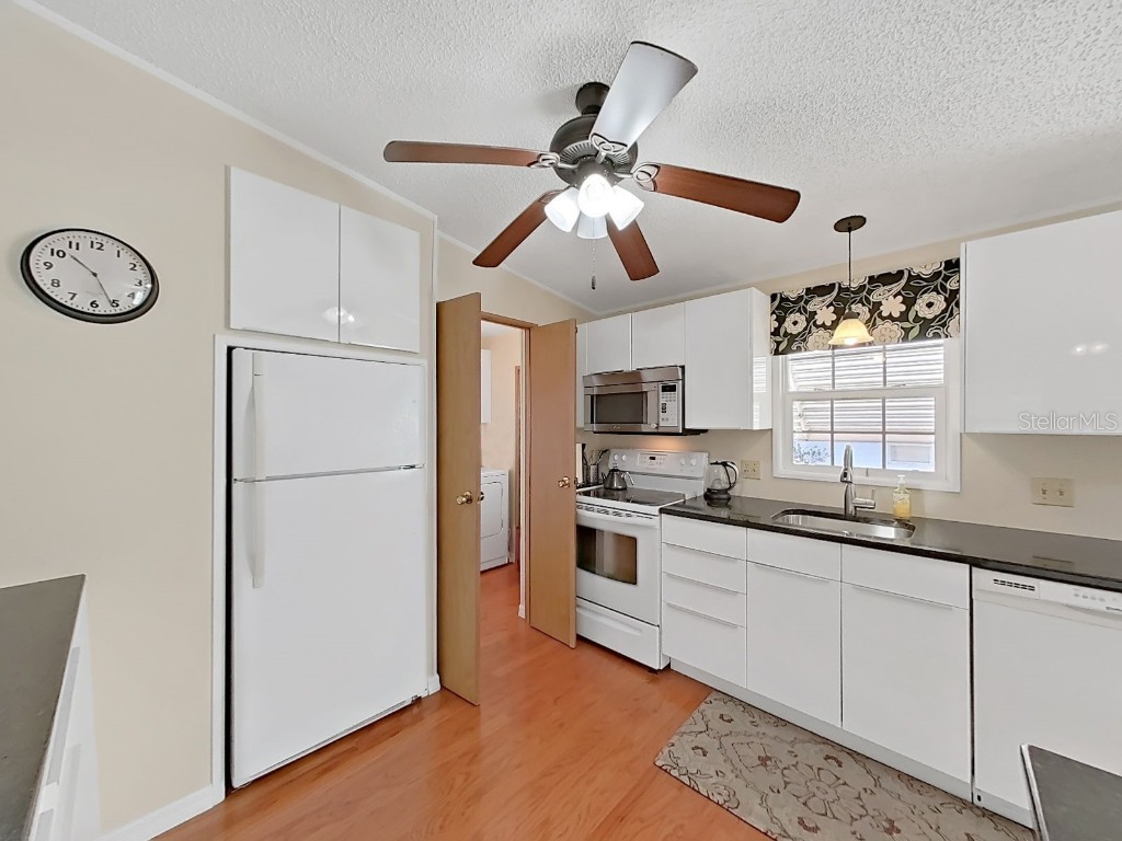 1758 Fox Hill Dr Lakeland FL 33810 P4937152 image20