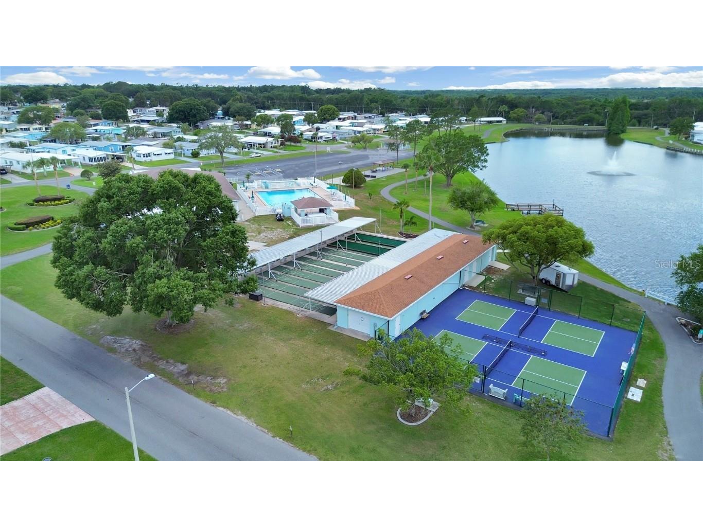 1758 Fox Hill Dr Lakeland FL 33810 P4937152 image42