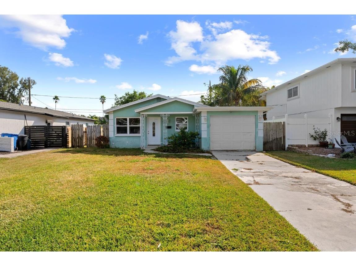 1758 Maryland Avenue NE Saint Petersburg FL 33703 - TAMPA BAY TB8451804 image1