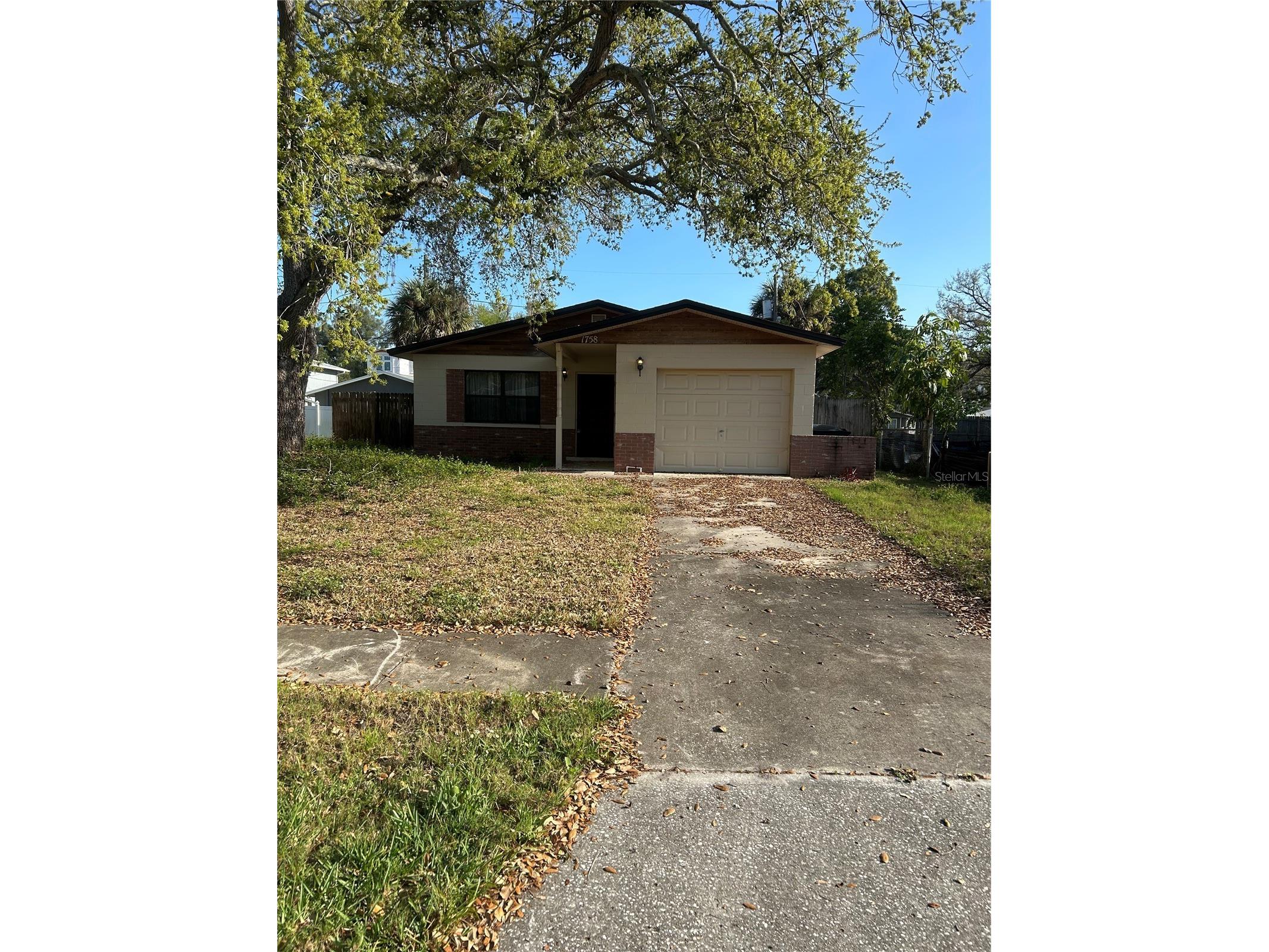 1758 Michigan Avenue NE Saint Petersburg FL 33703 TB8485310 image1