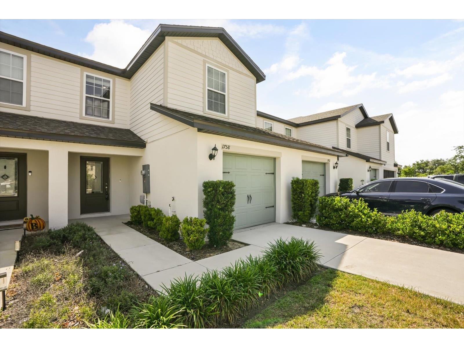 1758 Withernsea Court Tavares FL 32778 O6404358 image1