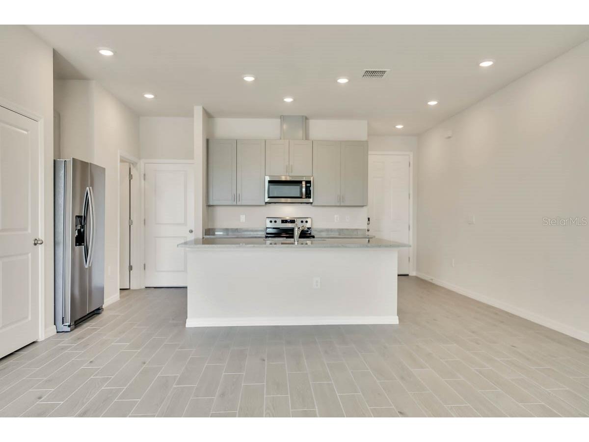 1758 Woodleaf Hammock Court Bradenton FL 34211 TB8509247 image4