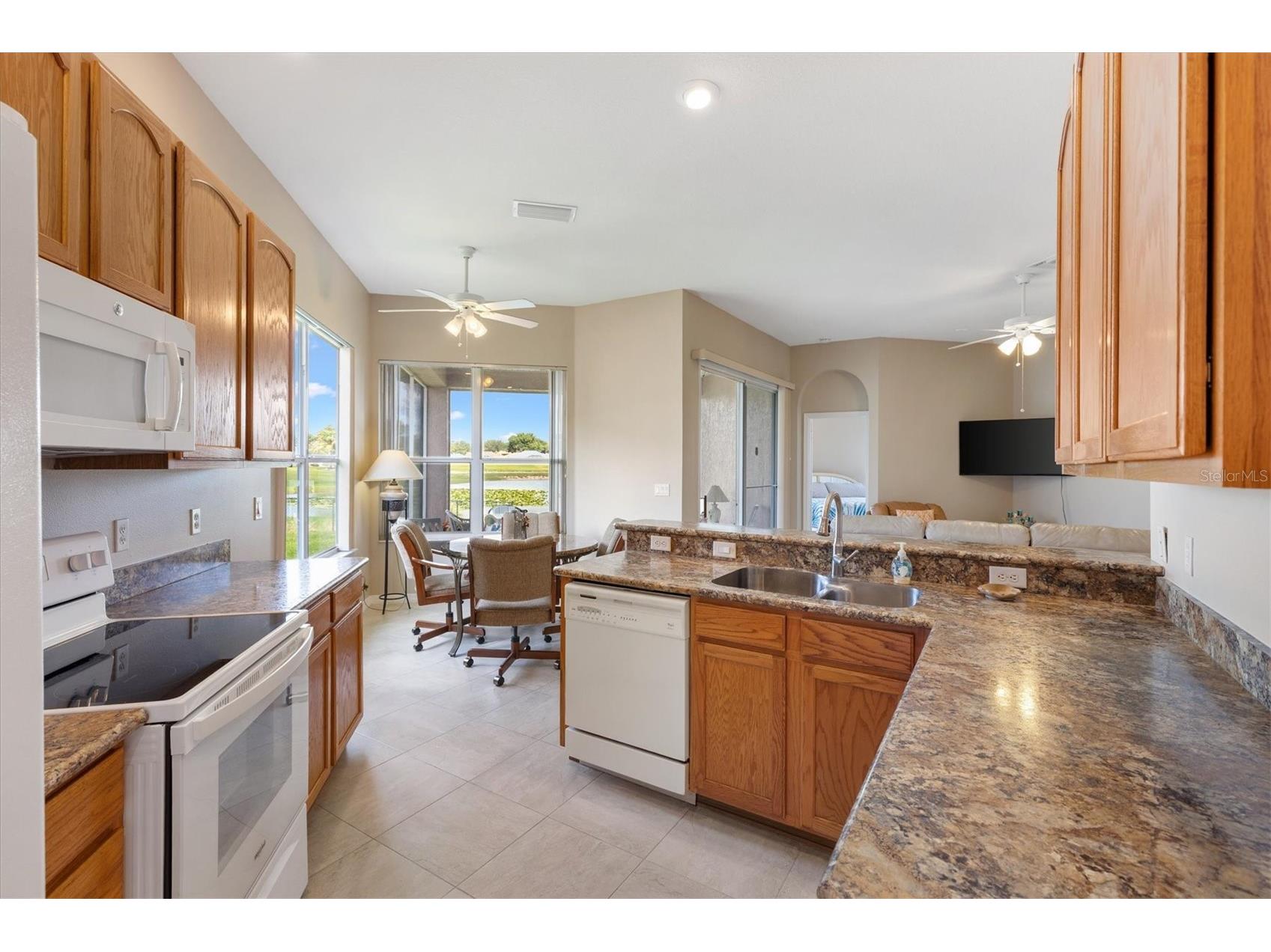 17584 SE 119th Circle Summerfield FL 34491 - STONECREST INTERIOR LAKE OM719422 image12