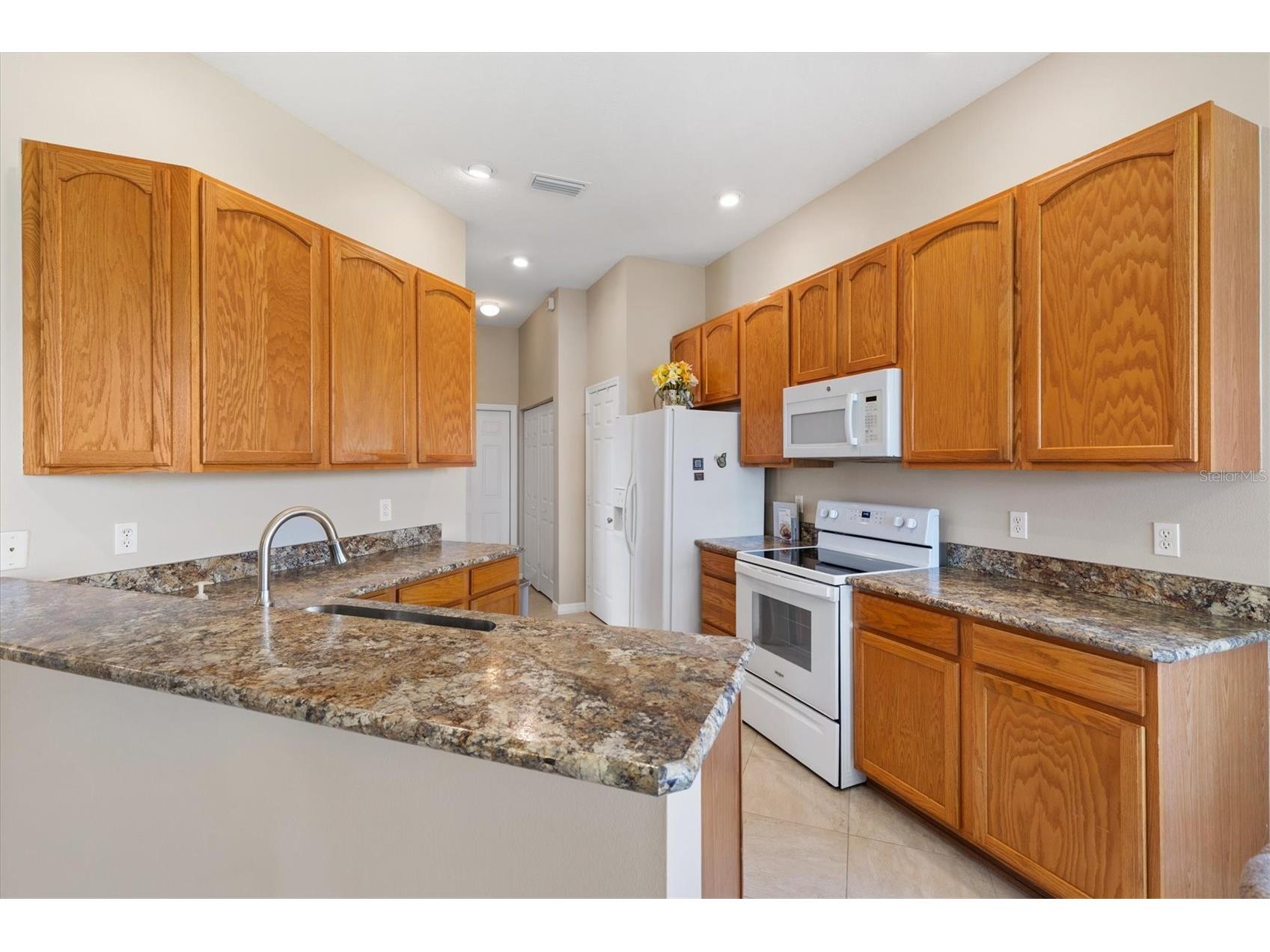 17584 SE 119th Circle Summerfield FL 34491 - STONECREST INTERIOR LAKE OM719422 image13
