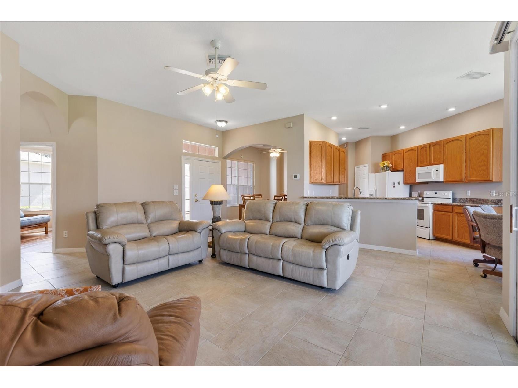 17584 SE 119th Circle Summerfield FL 34491 - STONECREST INTERIOR LAKE OM719422 image6