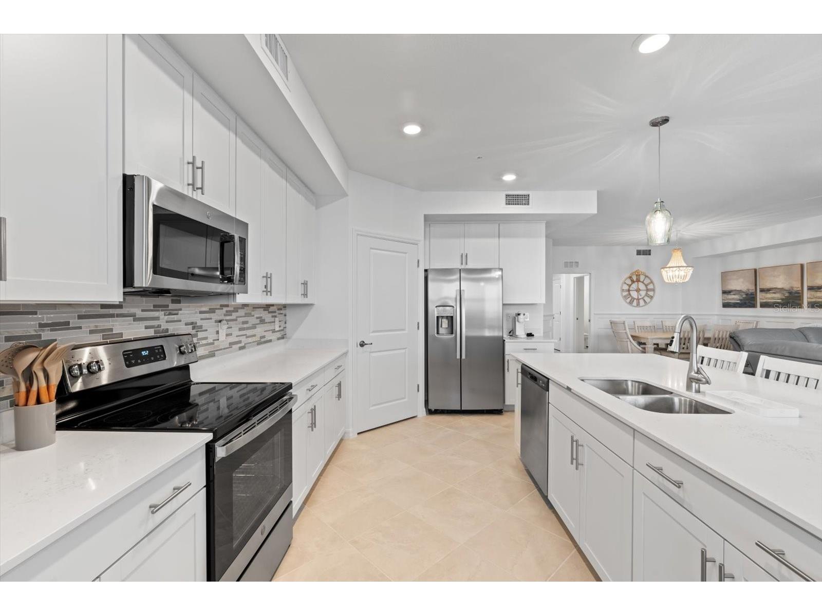 17585 Boracay Court #2-102 Venice FL 34293 A4694635 image8
