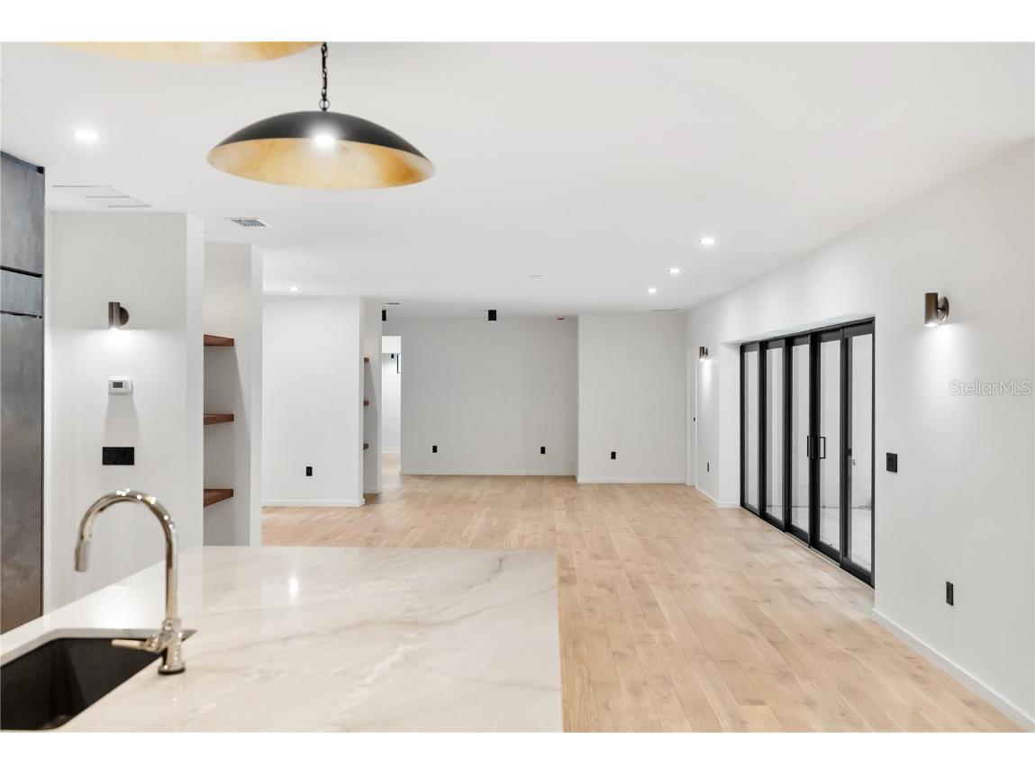 1759 Waldemere Street Sarasota FL 34239 A4666725 image18