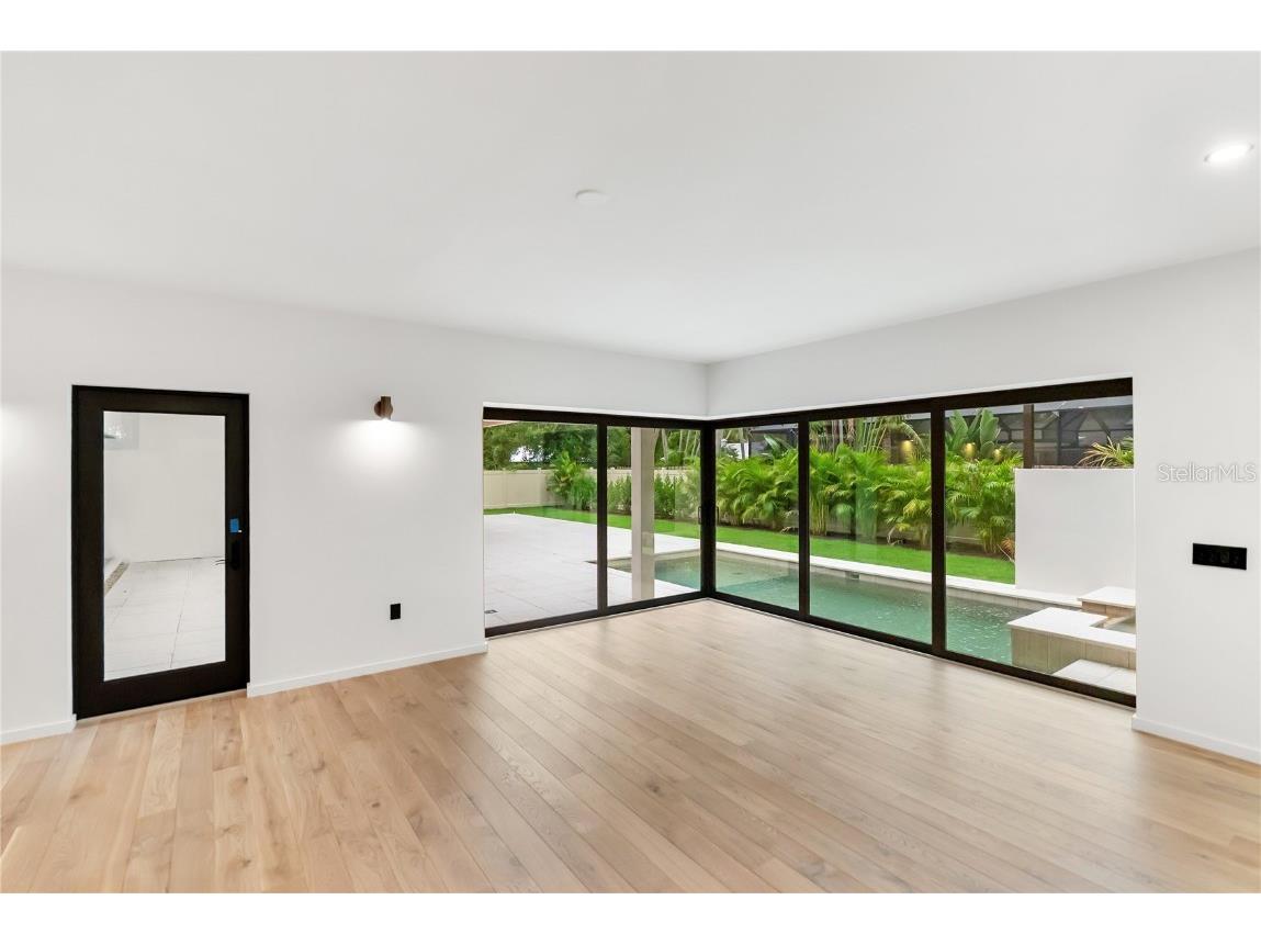 1759 Waldemere Street Sarasota FL 34239 A4666725 image23