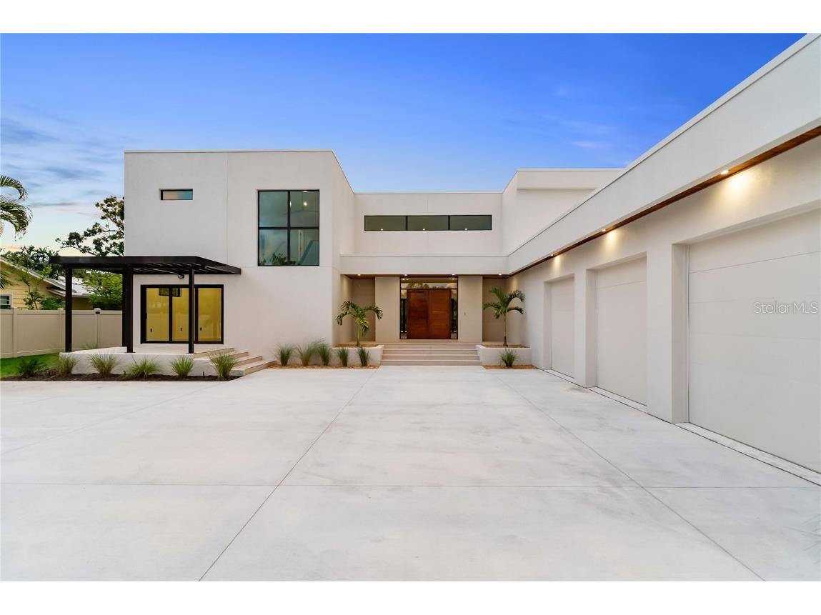 1759 Waldemere Street Sarasota FL 34239 A4666725 image4