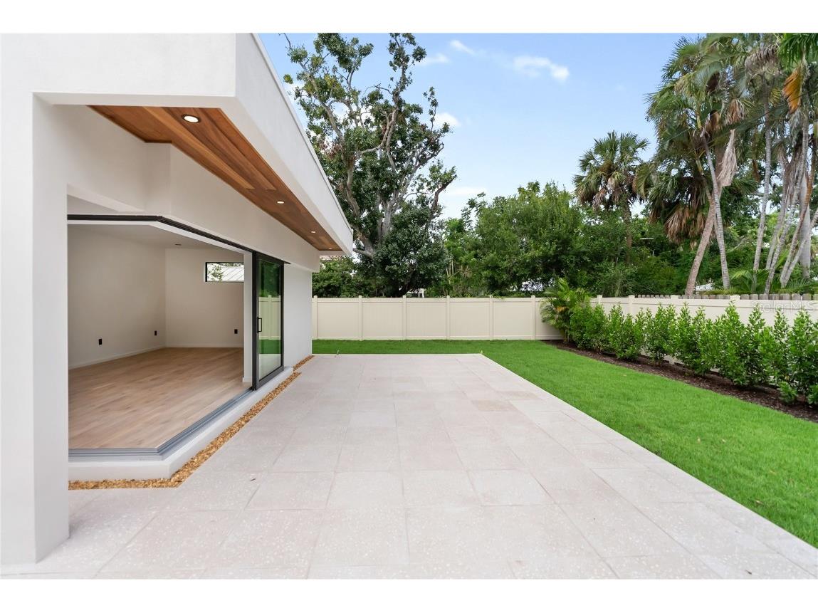 1759 Waldemere Street Sarasota FL 34239 A4666725 image42