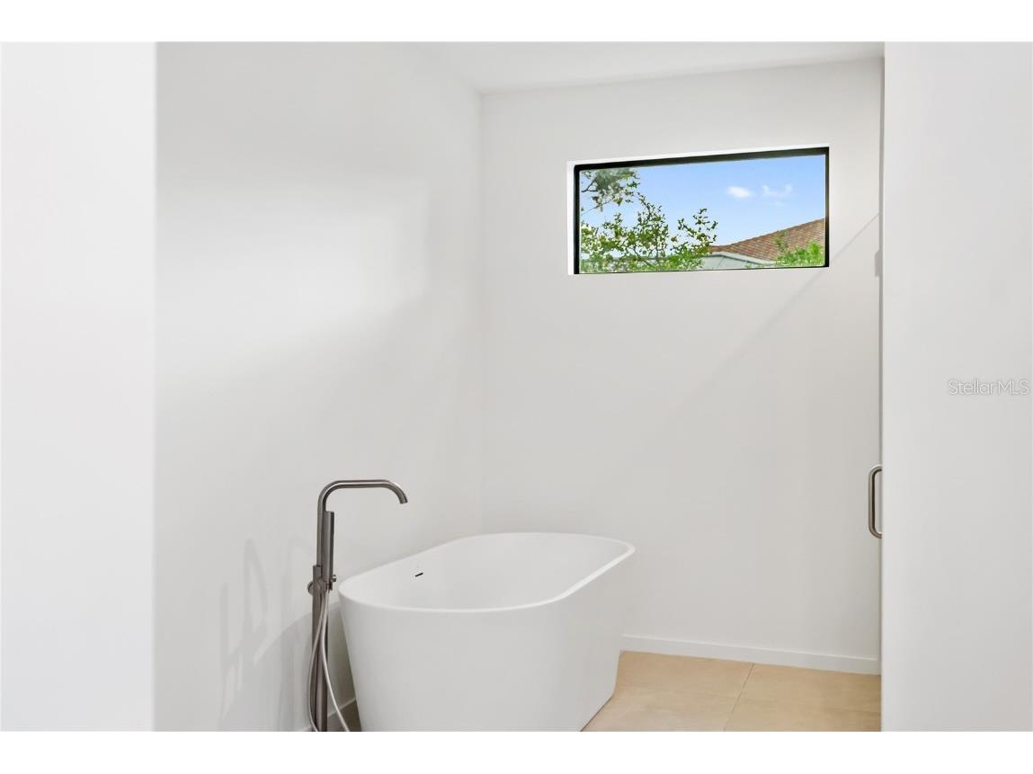 1759 Waldemere Street Sarasota FL 34239 A4666725 image45