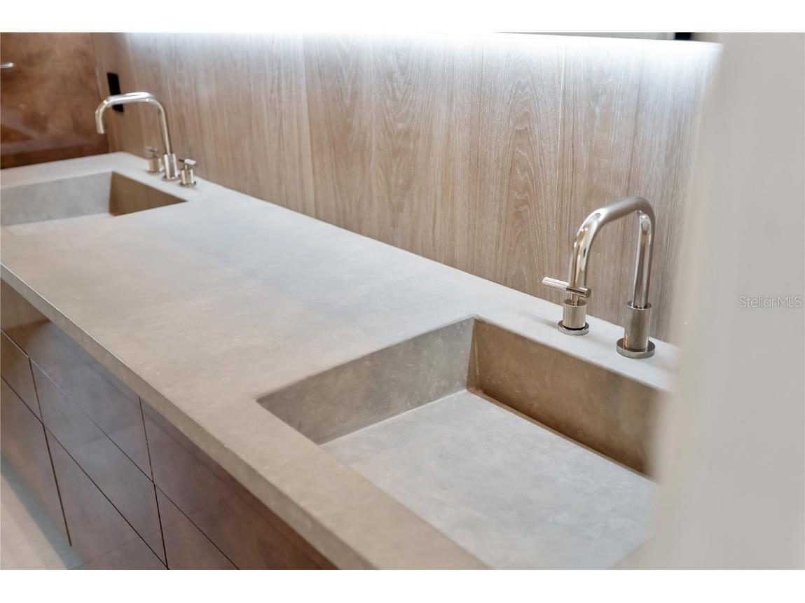 1759 Waldemere Street Sarasota FL 34239 A4666725 image47