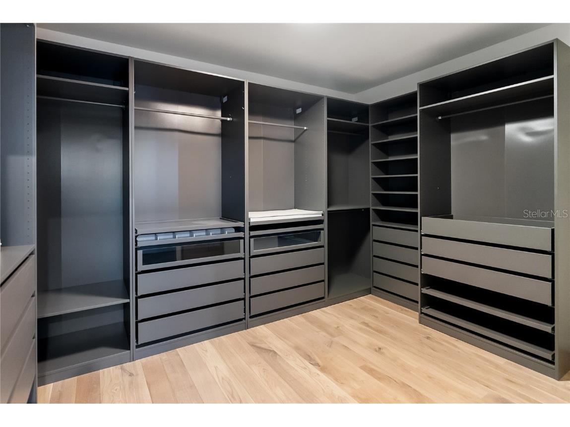 1759 Waldemere Street Sarasota FL 34239 A4666725 image48