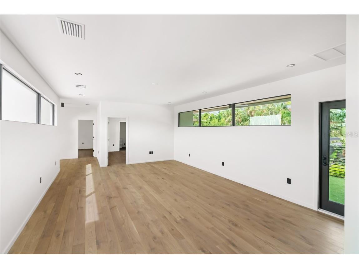 1759 Waldemere Street Sarasota FL 34239 A4666725 image55