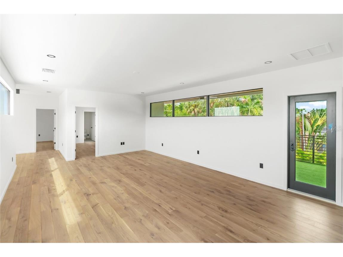 1759 Waldemere Street Sarasota FL 34239 A4666725 image57