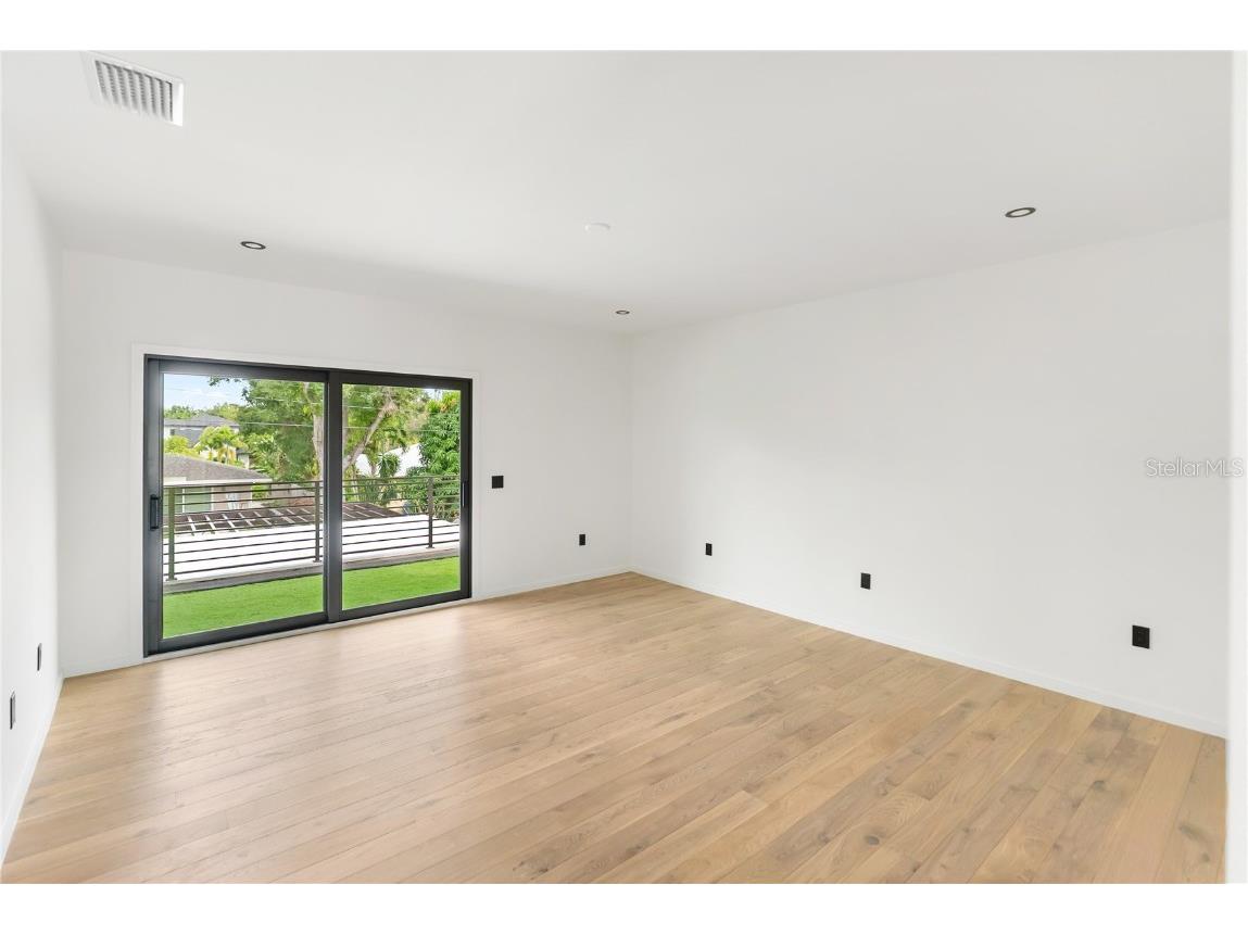 1759 Waldemere Street Sarasota FL 34239 A4666725 image61