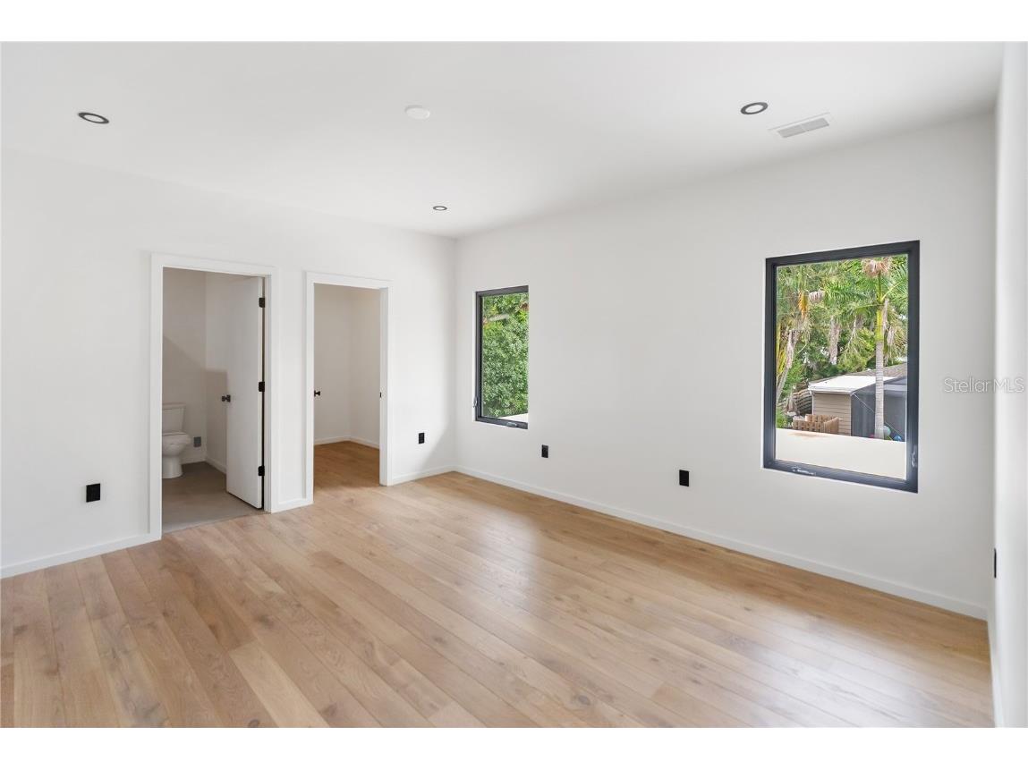 1759 Waldemere Street Sarasota FL 34239 A4666725 image65