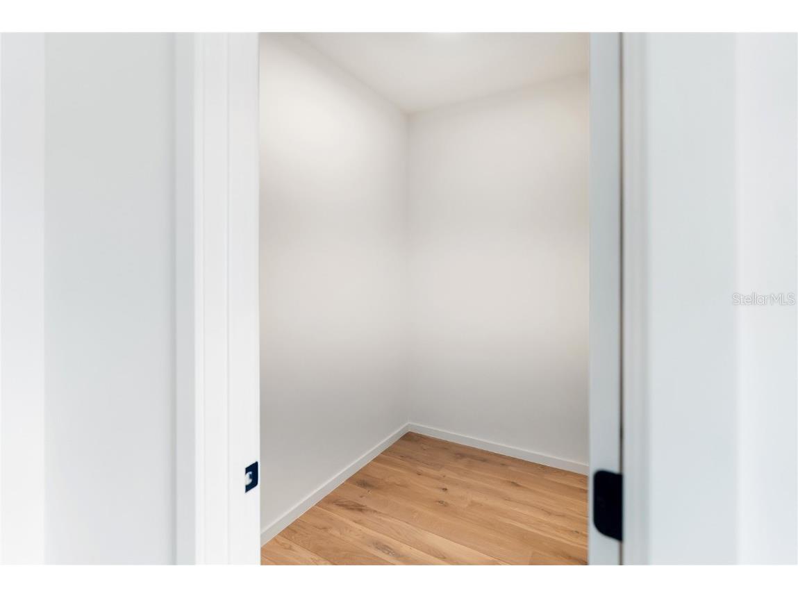 1759 Waldemere Street Sarasota FL 34239 A4666725 image67