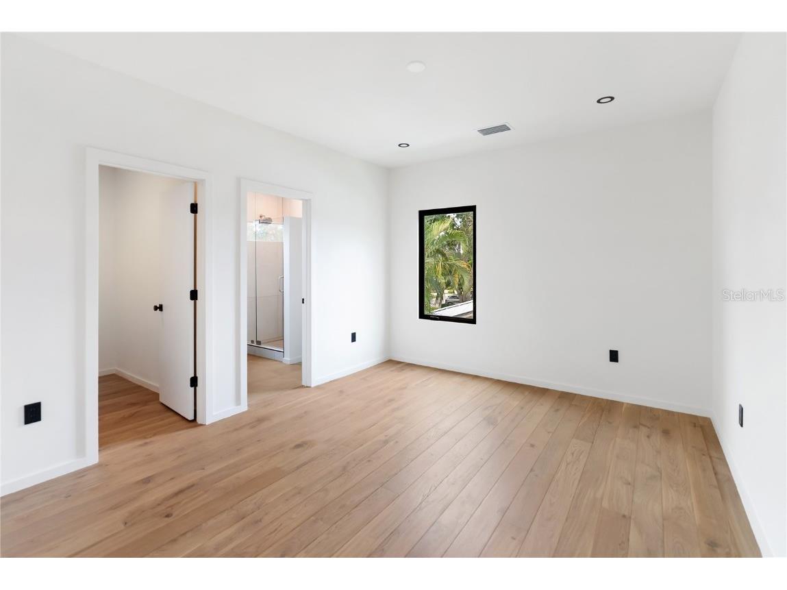 1759 Waldemere Street Sarasota FL 34239 A4666725 image68