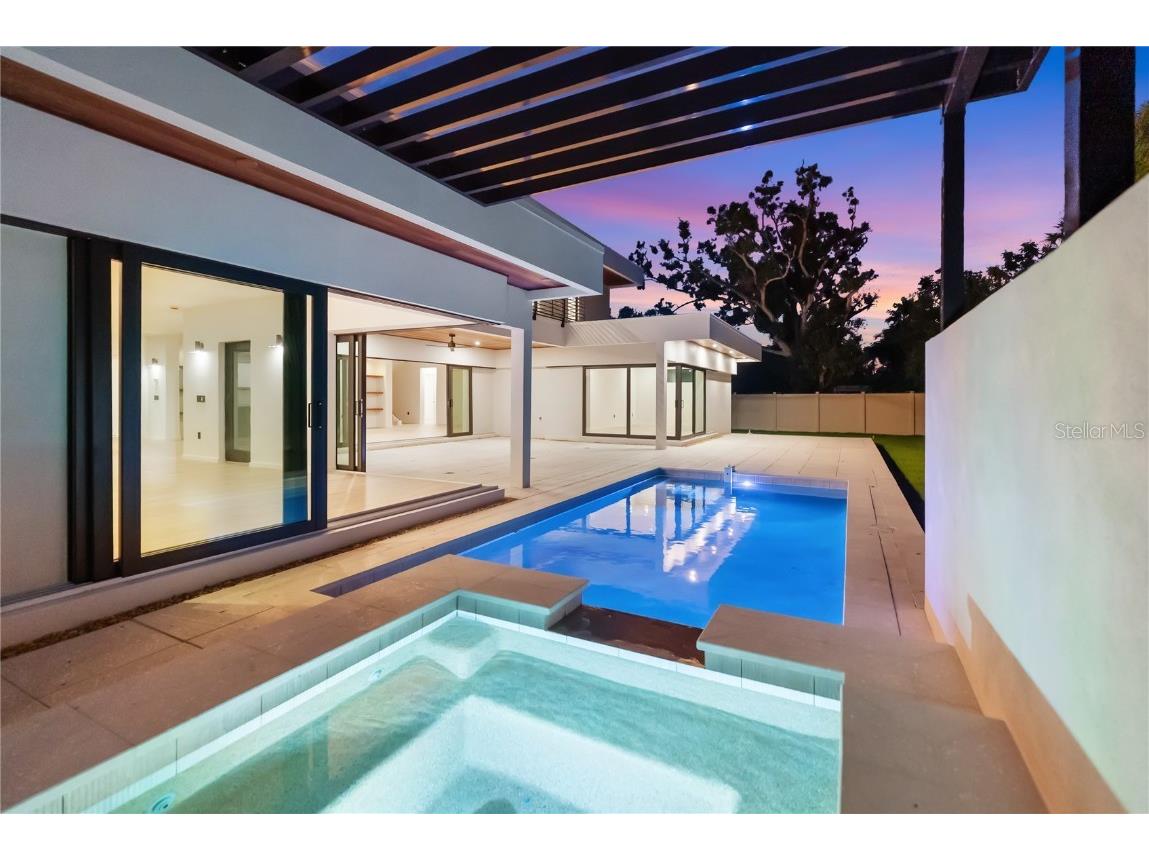 1759 Waldemere Street Sarasota FL 34239 A4666725 image70