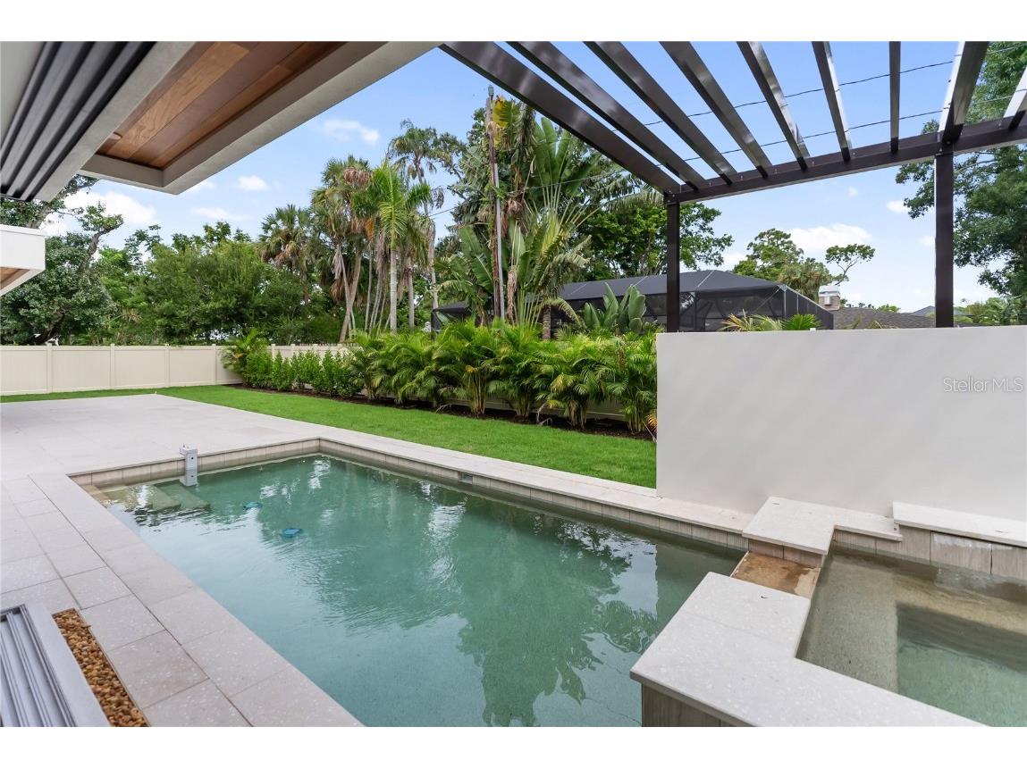 1759 Waldemere Street Sarasota FL 34239 A4666725 image72