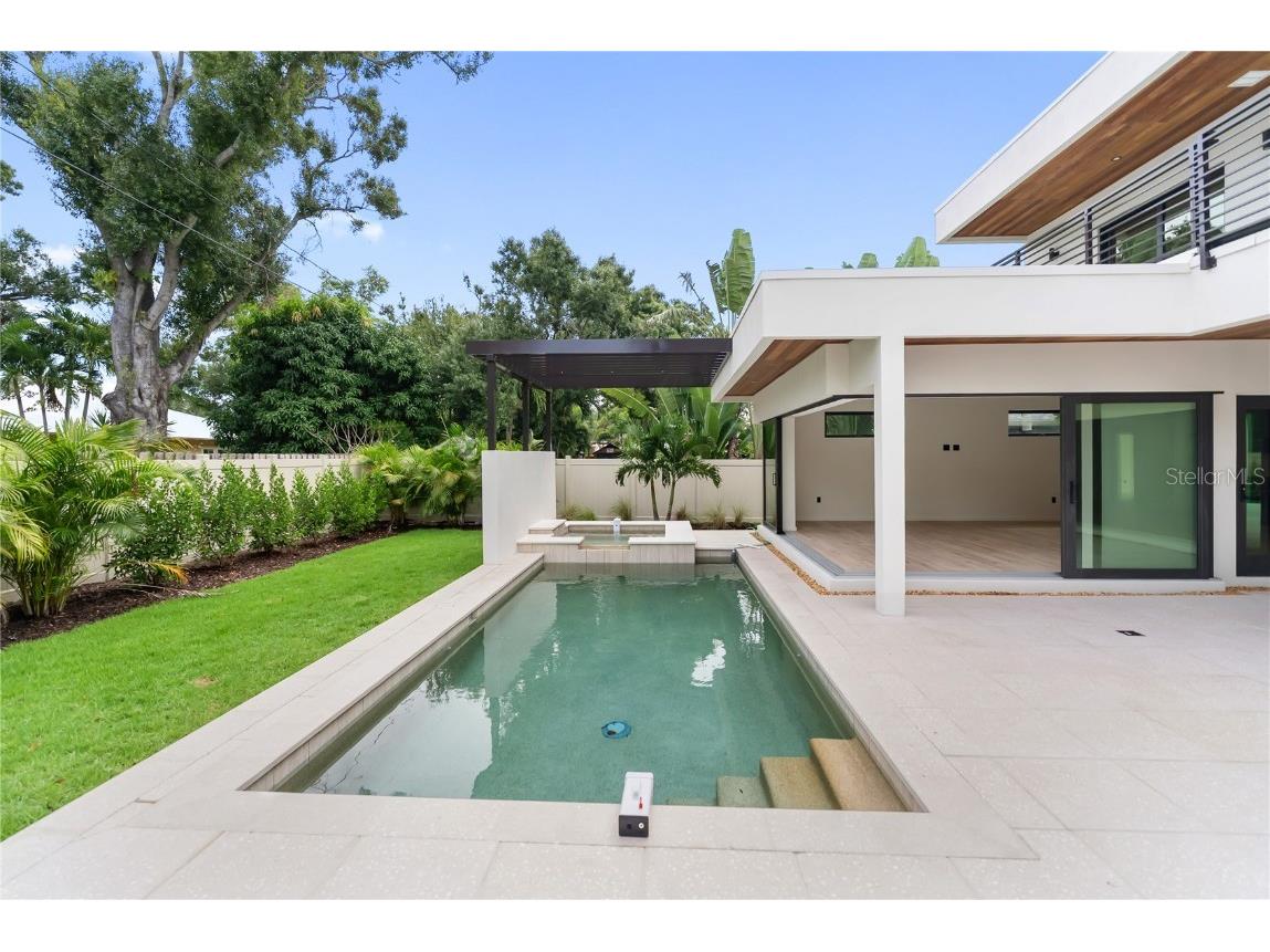 1759 Waldemere Street Sarasota FL 34239 A4666725 image74