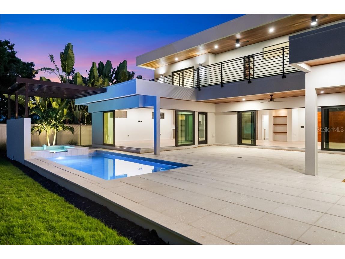 1759 Waldemere Street Sarasota FL 34239 A4666725 image80