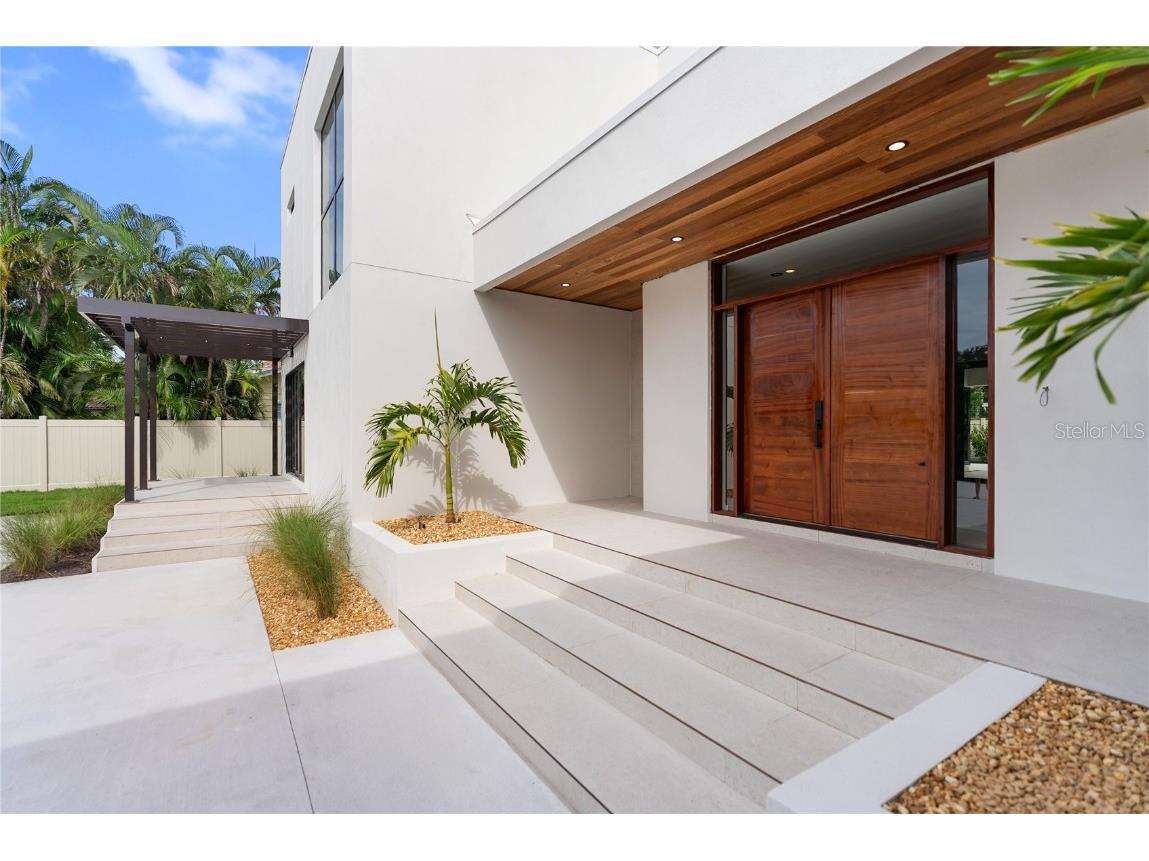 1759 Waldemere Street Sarasota FL 34239 A4666725 image86